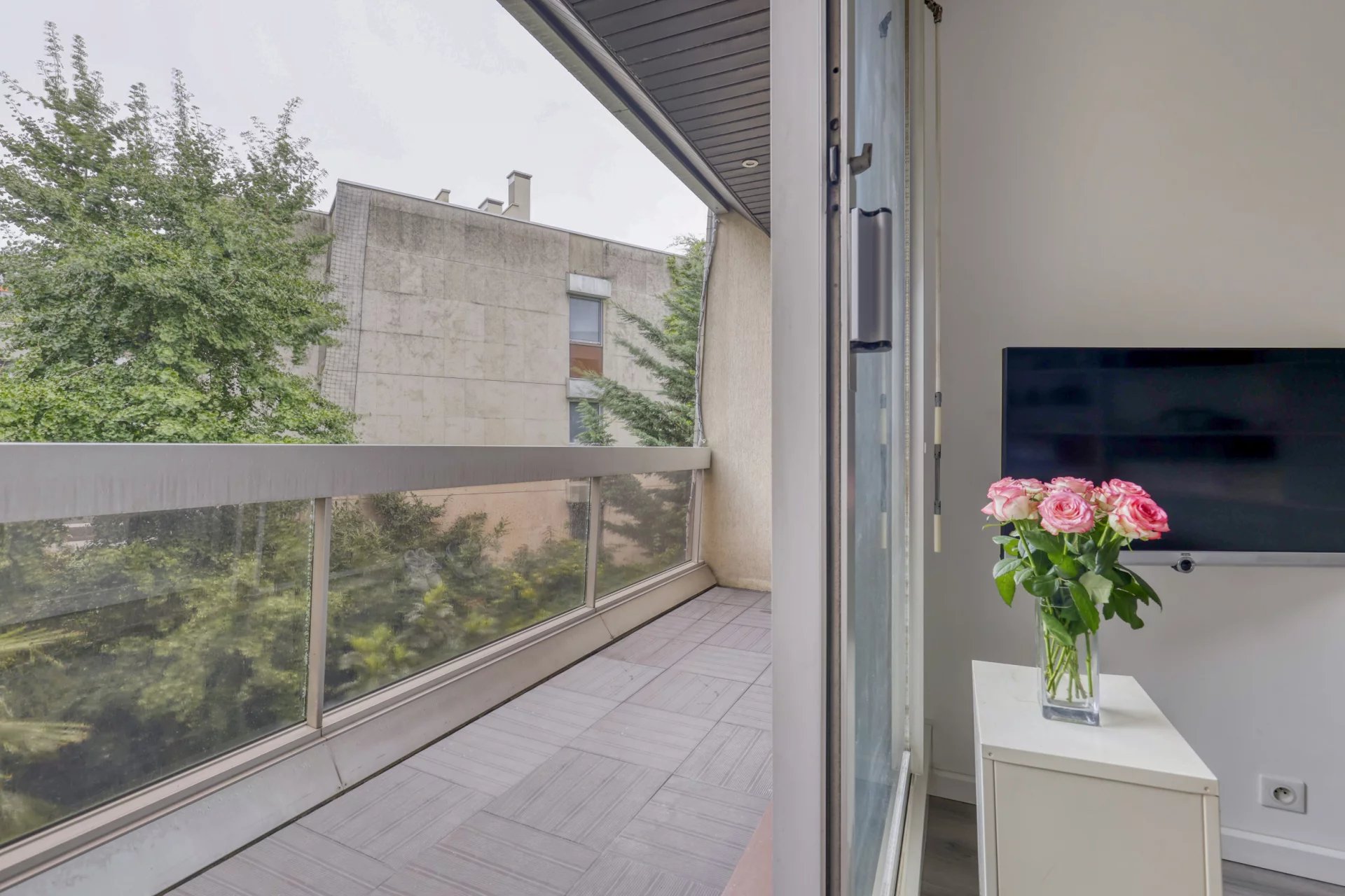 Boulogne-Billancourt, Île-de-France, 92100, FR, 1 Bedroom Bedrooms, ,2 BathroomsBathrooms,Residential,For Sale,1634819