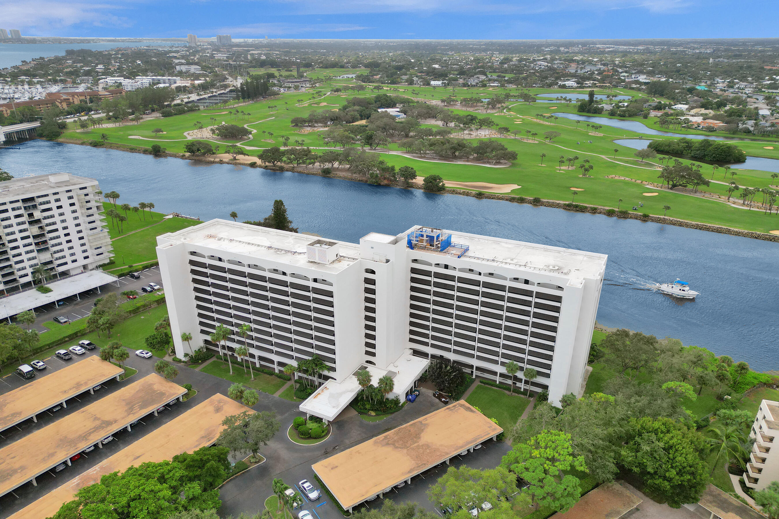 North Palm Beach, Florida, 33408, United States, 2 Bedrooms Bedrooms, ,2 BathroomsBathrooms,Residential,For Sale,1940741