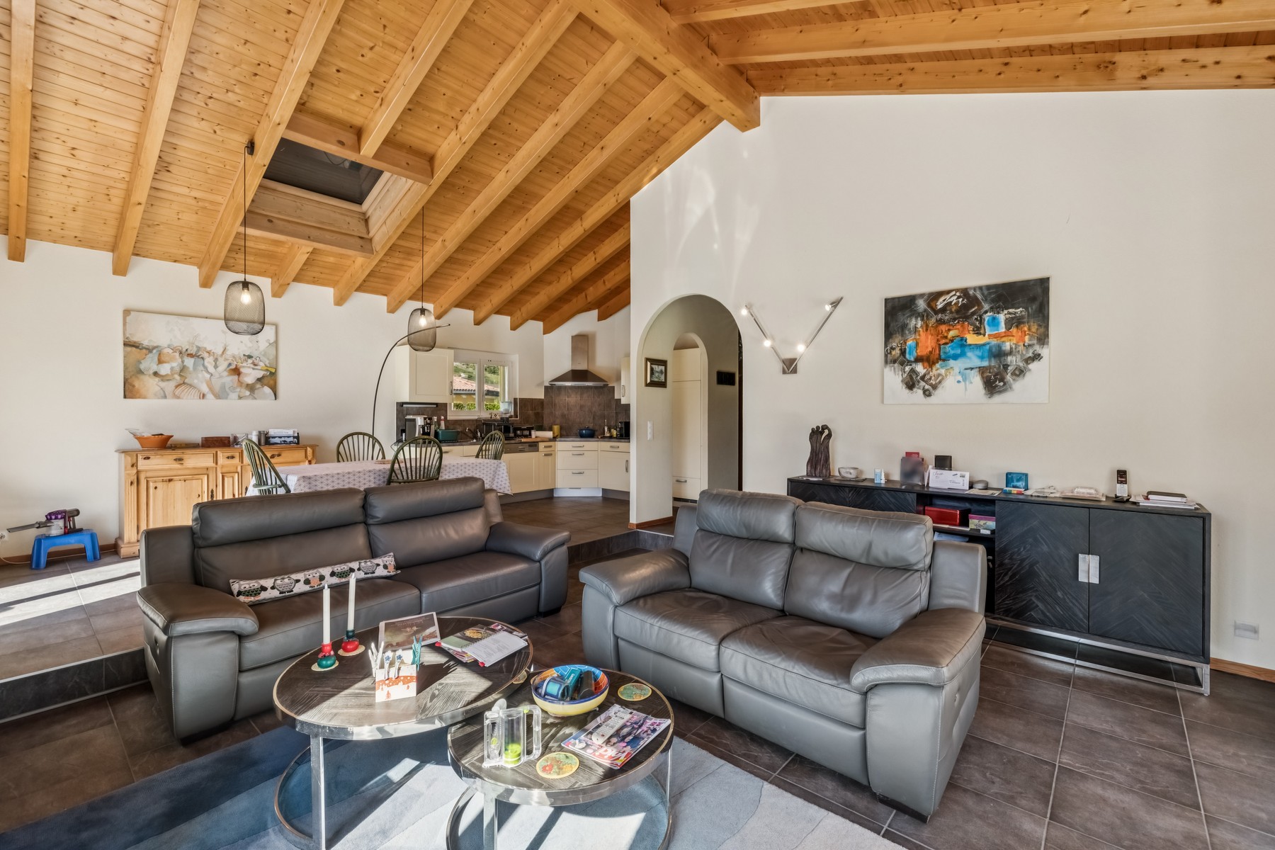  Detached villa with a large lot in a quiet neighborhood - 物件實景