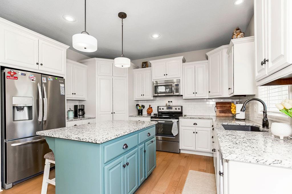 21207 W 45th Place, Shawnee, Kansas, 66218, United States, 5 Bedrooms Bedrooms, ,5 BathroomsBathrooms,Residential,For Sale,21207 W 45th Place,1626058