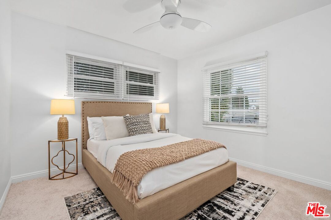 Lake Balboa, California, 91406, United States, 3 Bedrooms Bedrooms, ,1 BathroomBathrooms,Residential,For Sale,1992141