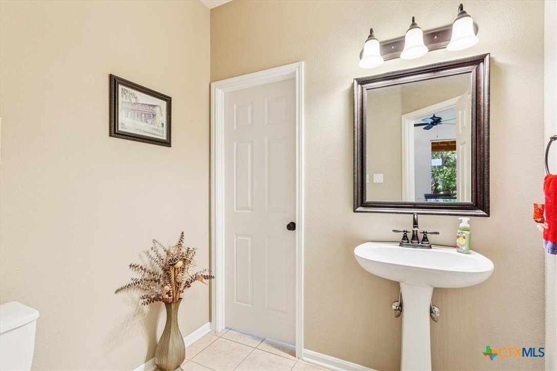 Salado, Texas, 76571, United States, 4 Bedrooms Bedrooms, ,4 BathroomsBathrooms,Residential,For Sale,1904287
