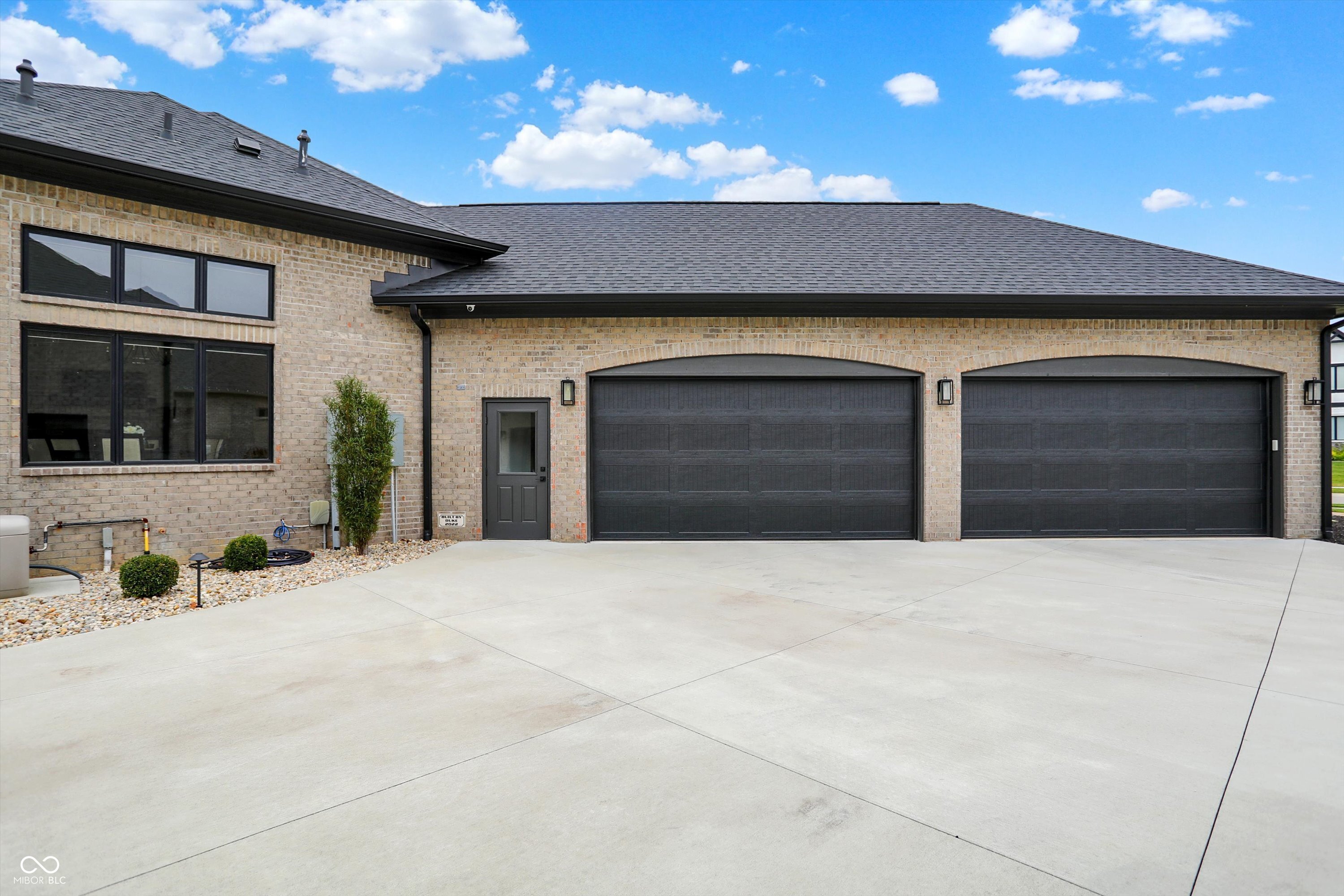 Bargersville, Indiana, 46106, United States, 5 Bedrooms Bedrooms, ,6 BathroomsBathrooms,Residential,For Sale,1983672