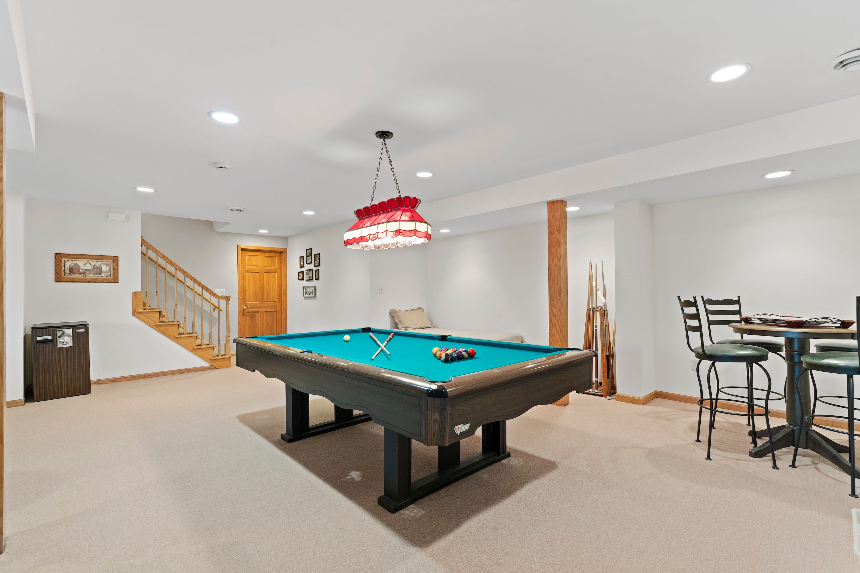  Spacious Side-by-Side Condo in Brookfield - 物件實景