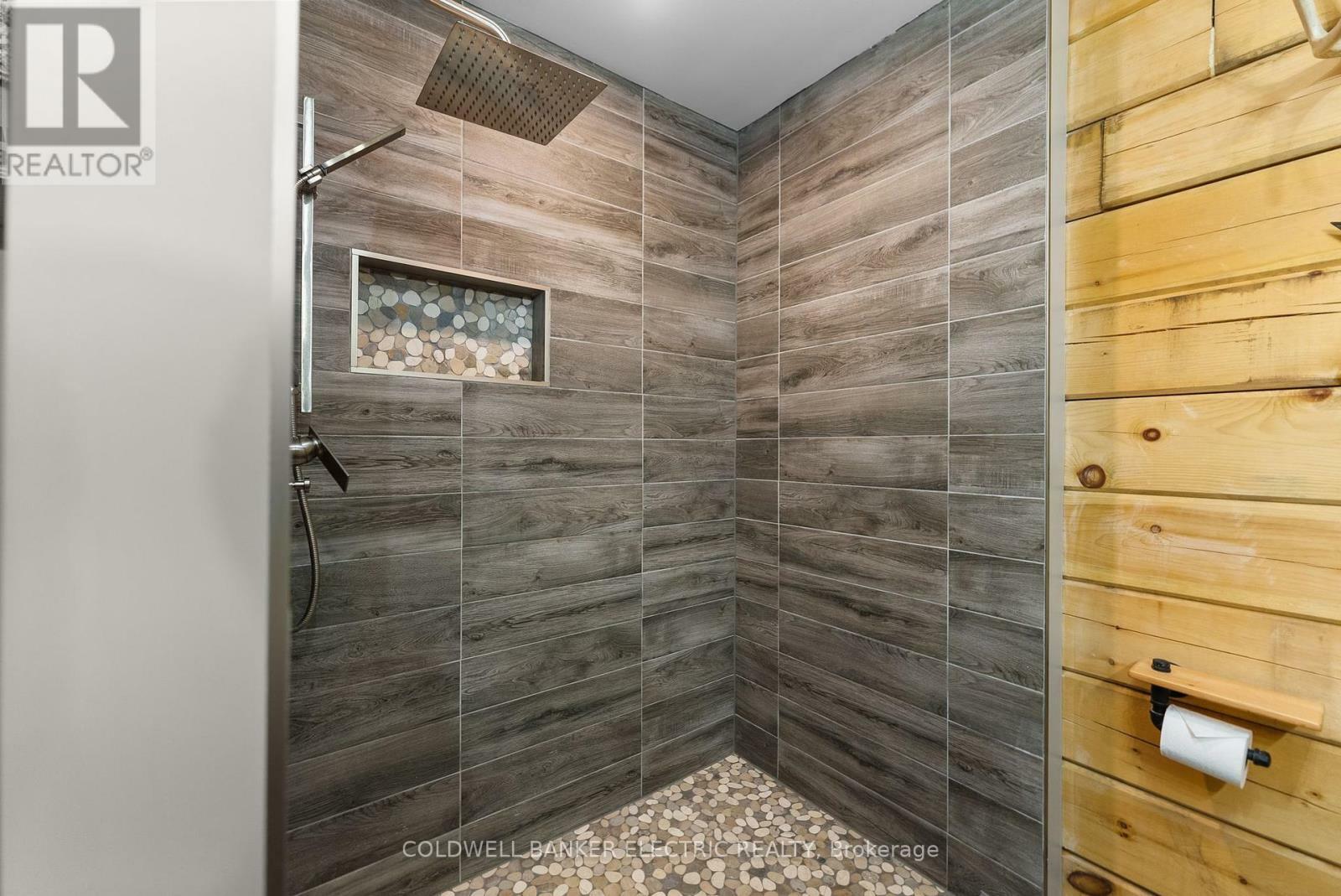 HIGHLANDS EAST (CARDIFF WARD), Ontario, K0L 1C0, CA, 3 Bedrooms Bedrooms, ,1 BathroomBathrooms,Residential,For Sale,1826911