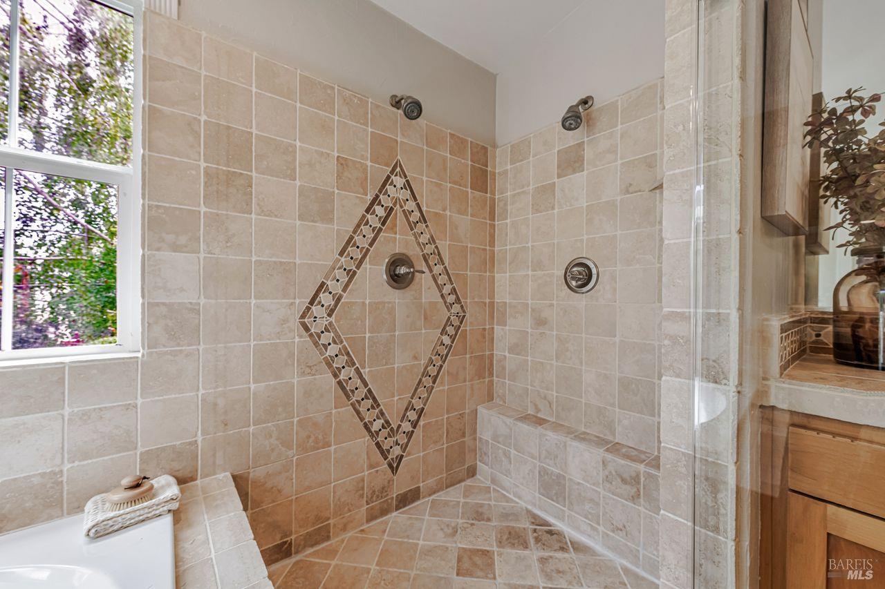 Novato, California, 94949, United States, 5 Bedrooms Bedrooms, ,3 BathroomsBathrooms,Residential,For Sale,1941742