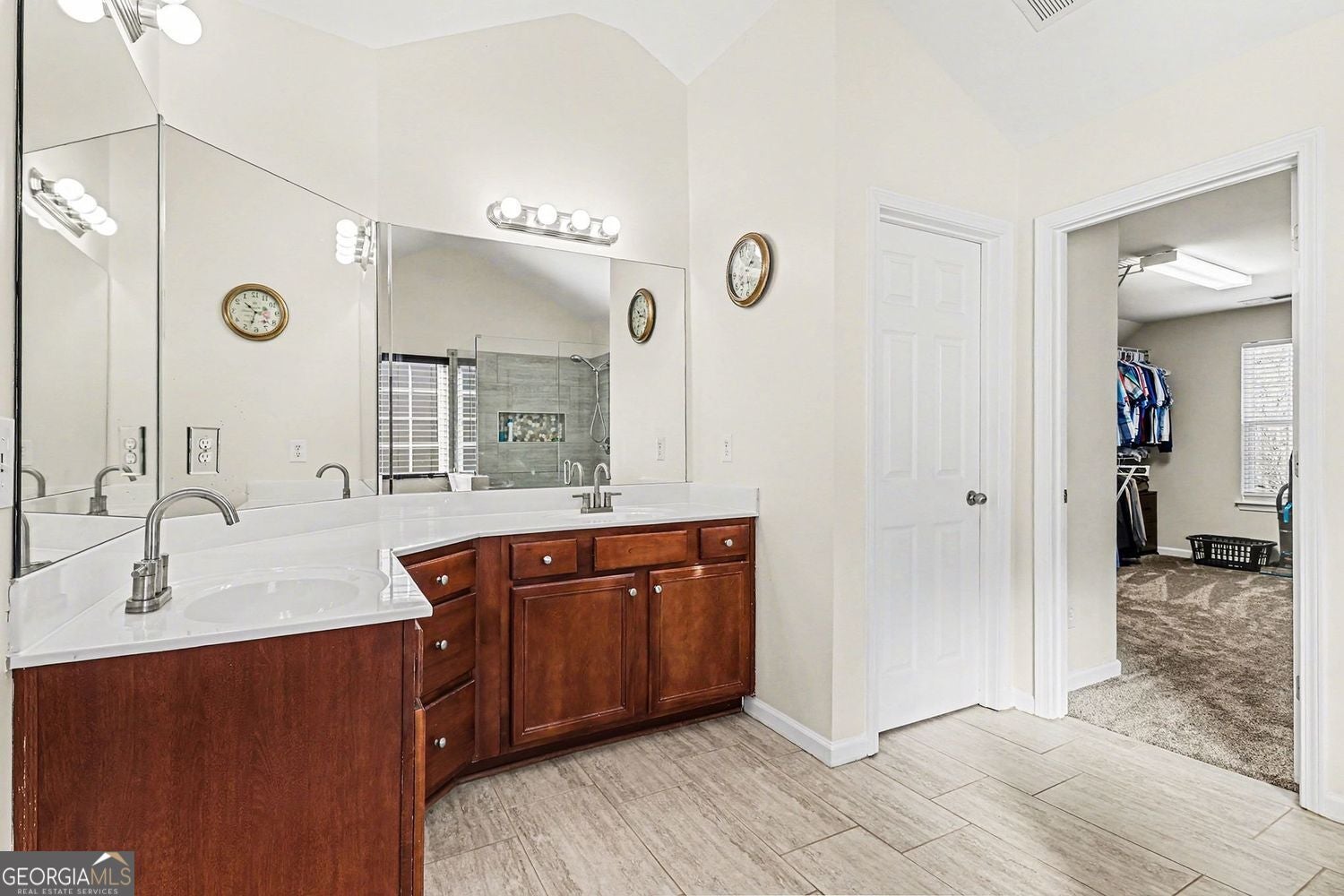 Cumming, Georgia, 30028, United States, 4 Bedrooms Bedrooms, ,4 BathroomsBathrooms,Residential,For Sale,2011406