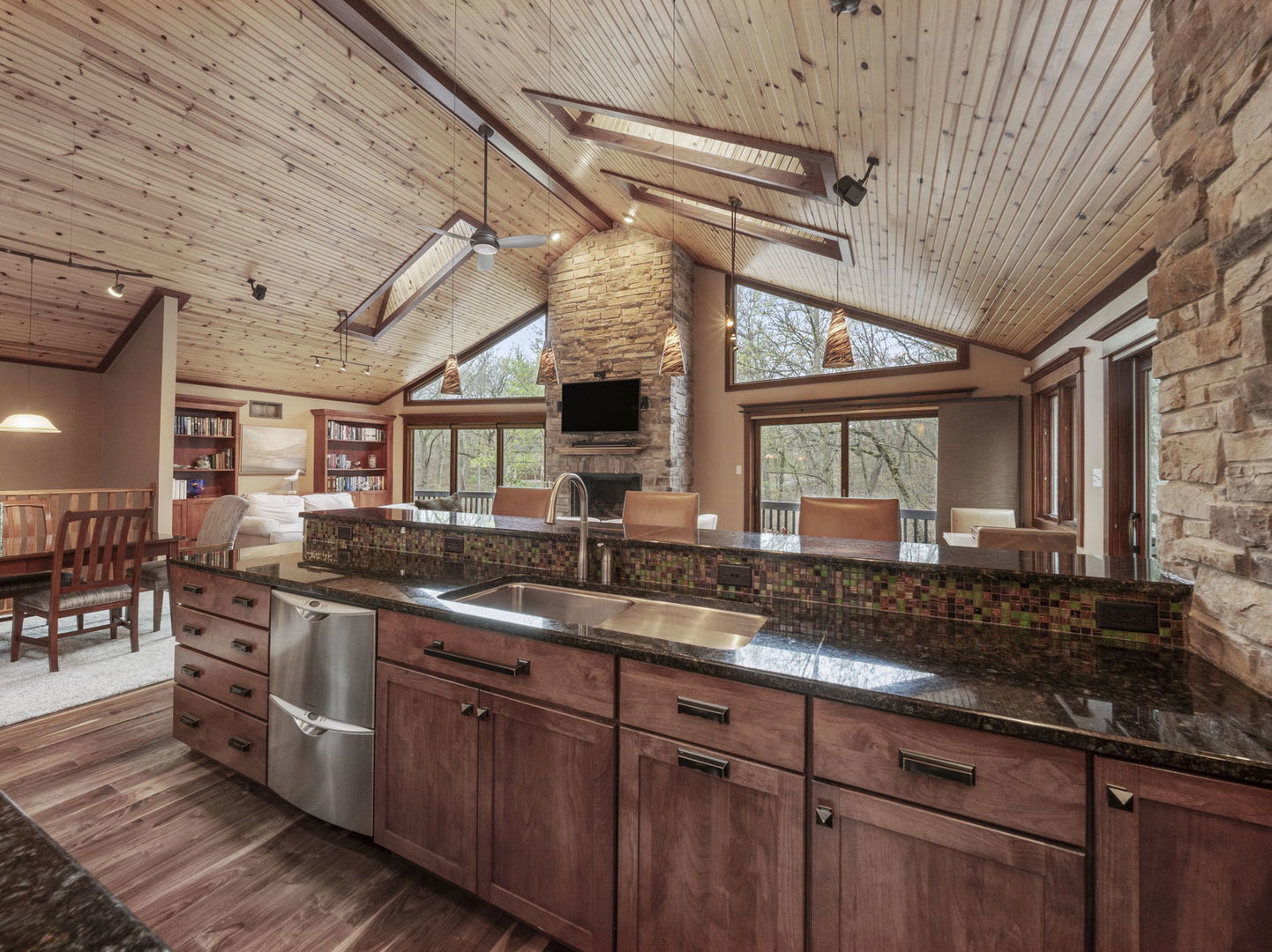 Beverly Shores, Indiana, 46301, United States, 4 Bedrooms Bedrooms, ,4 BathroomsBathrooms,Residential,For Sale,2040269