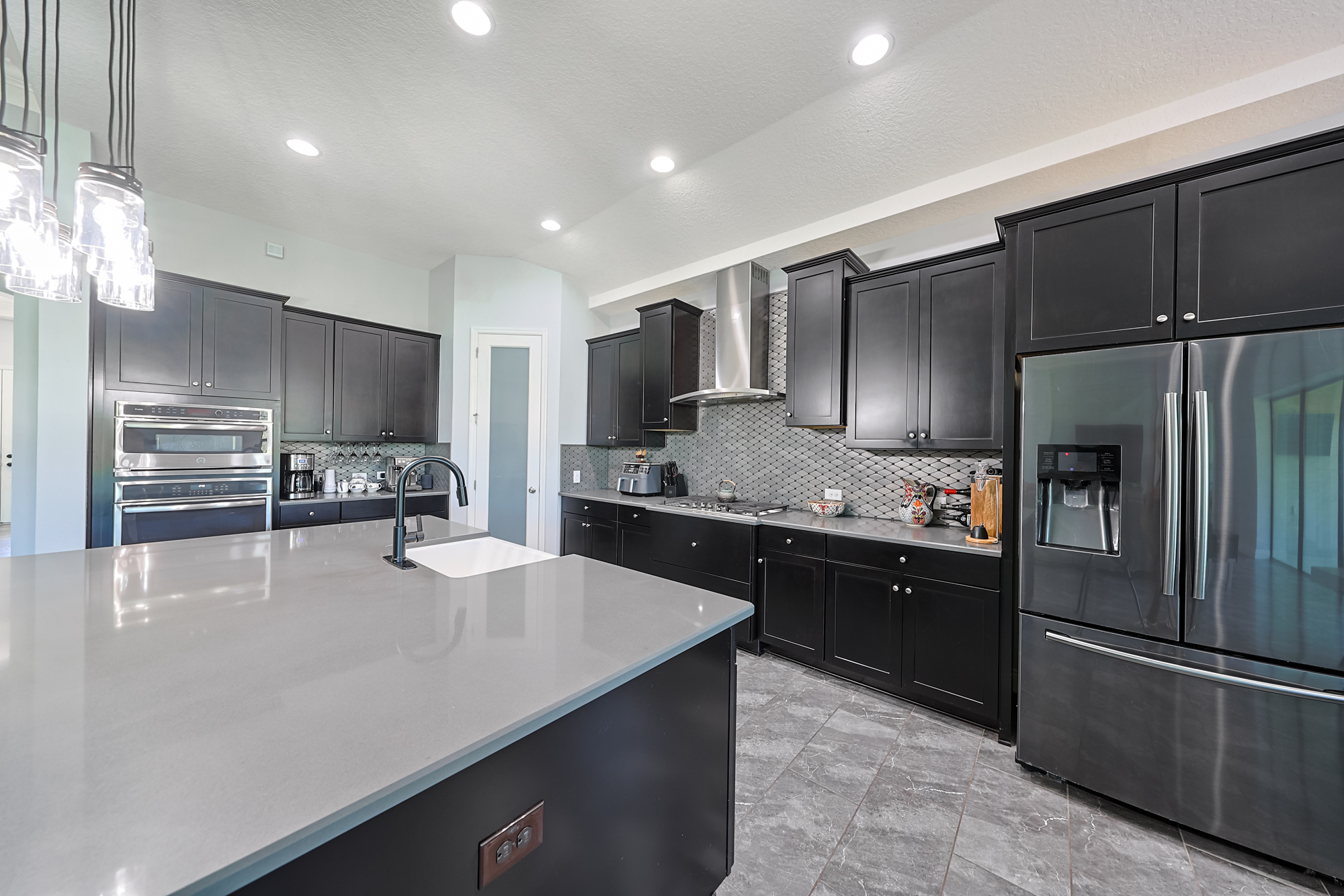 Apollo Beach, Florida, 33572, United States, 4 Bedrooms Bedrooms, ,3 BathroomsBathrooms,Residential,For Sale,1990222