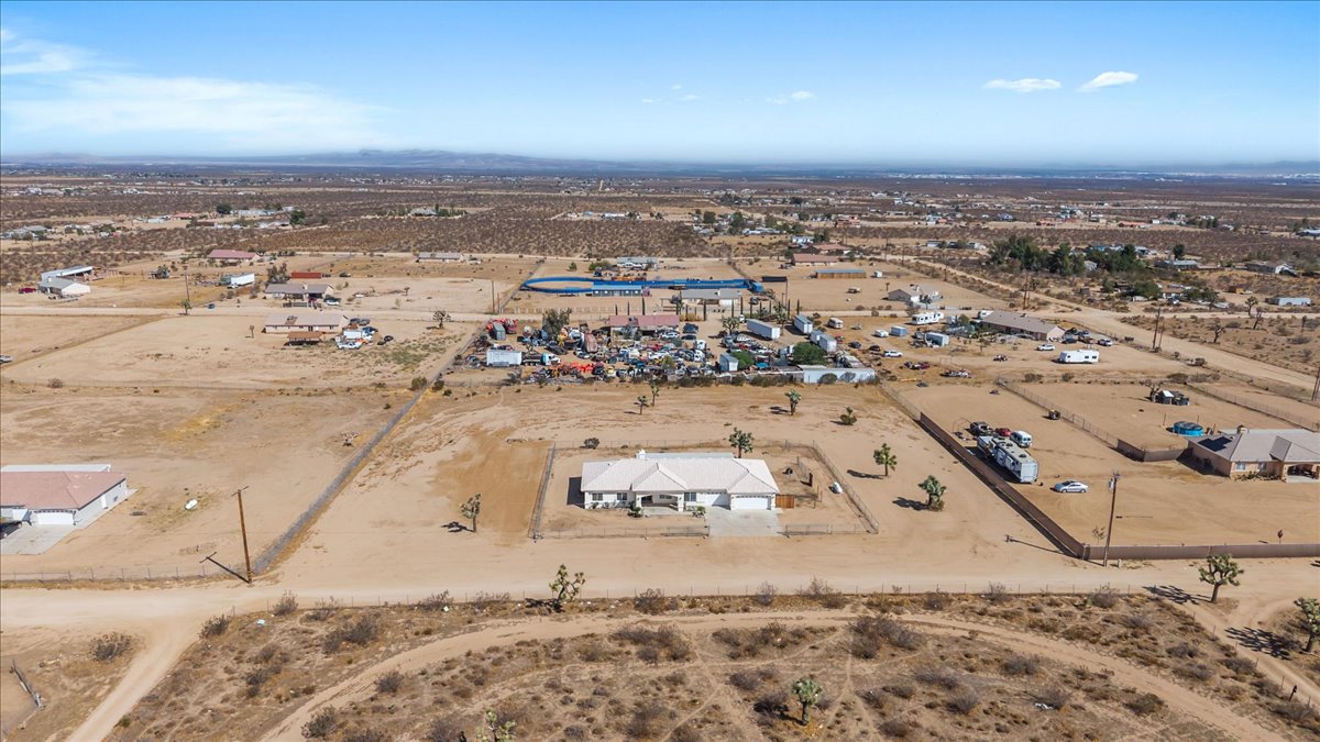 Phelan, California, 92371, United States, 4 Bedrooms Bedrooms, ,3 BathroomsBathrooms,Residential,For Sale,1983019