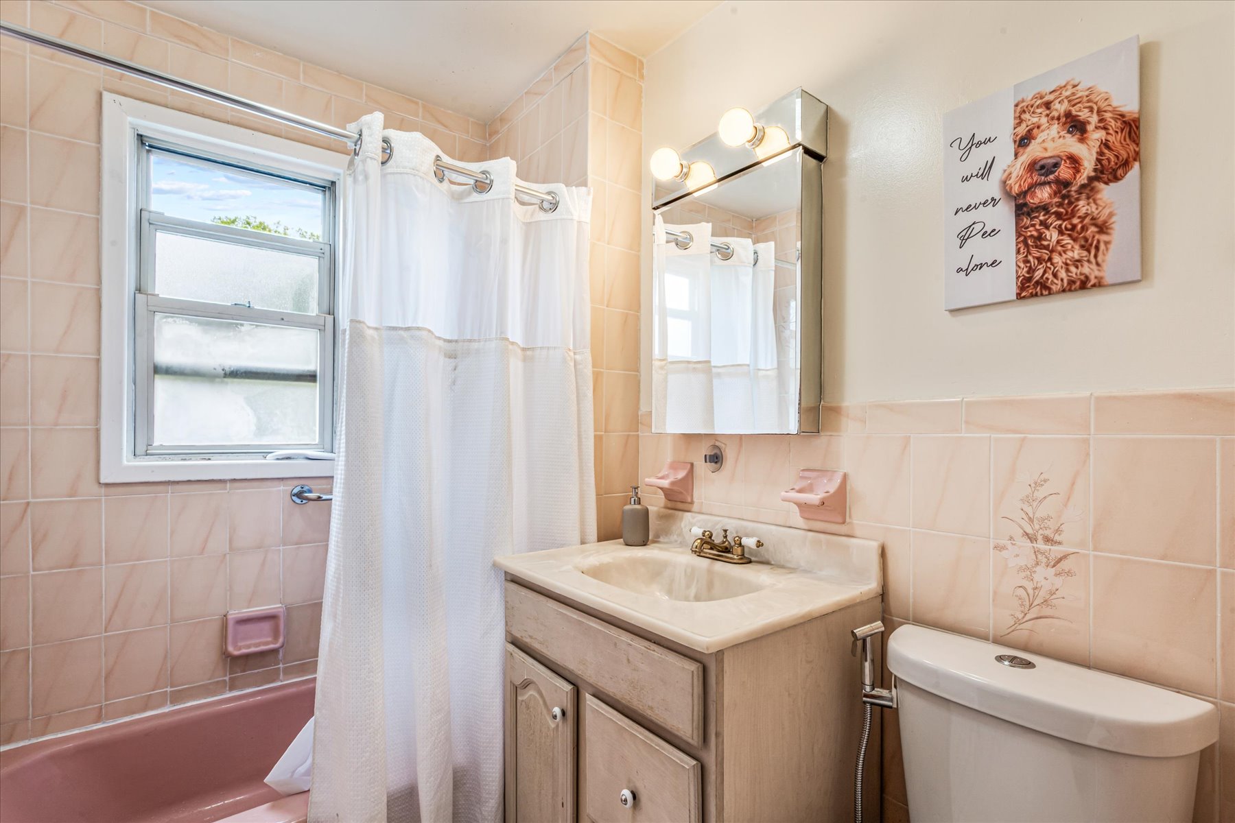  68-37 Nansen Street, Forest Hills, NY, 11375 - 物件實景