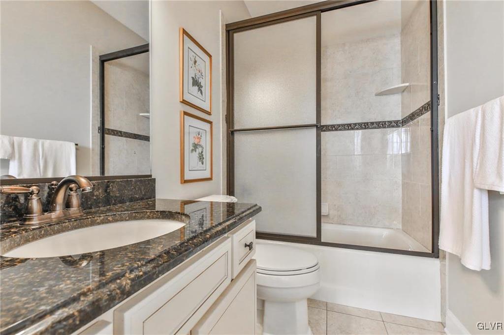 Moore Twp, Pennsylvania, 18014, United States, 4 Bedrooms Bedrooms, ,5 BathroomsBathrooms,Residential,For Sale,1766322