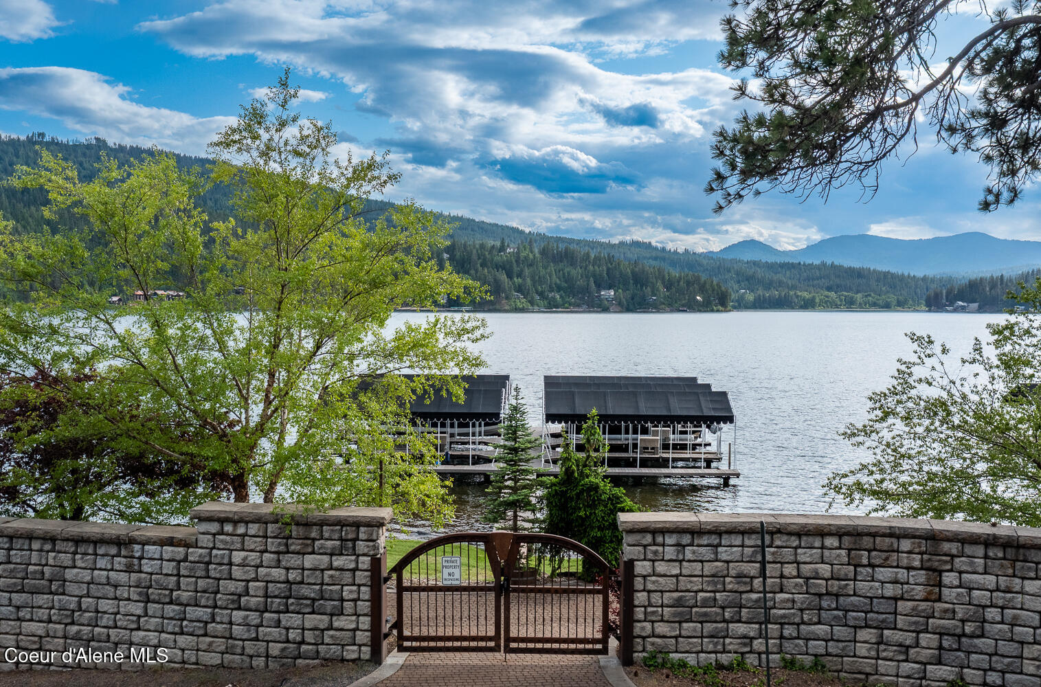 Coeur d'Alene, Idaho, 83814, United States, 4 Bedrooms Bedrooms, ,4 BathroomsBathrooms,Residential,For Sale,1851825