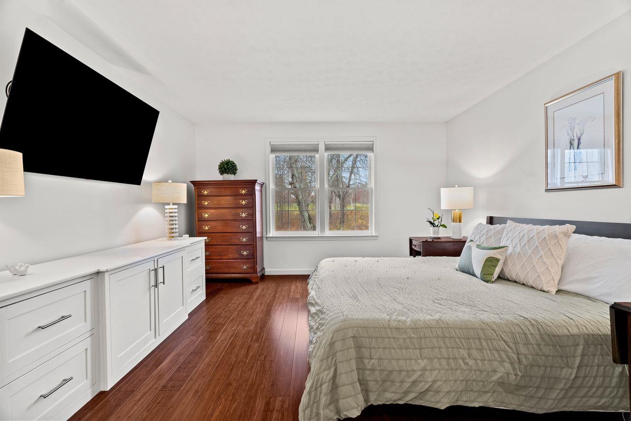 Bedford, New Hampshire, 03110, United States, 3 Bedrooms Bedrooms, ,3 BathroomsBathrooms,Residential,For Sale,1989387