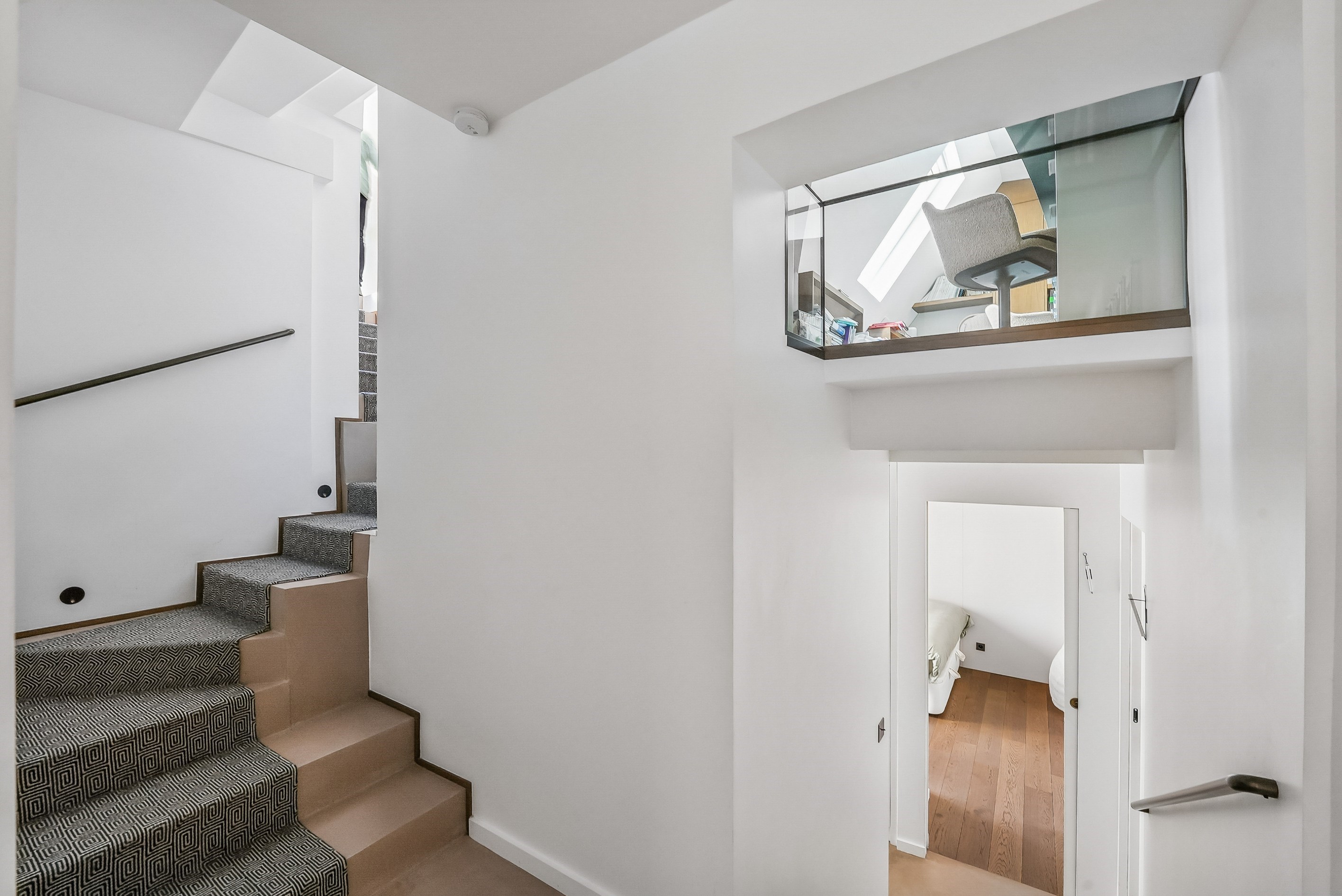  Exceptional top-floor apartment with a terrace - 物件實景