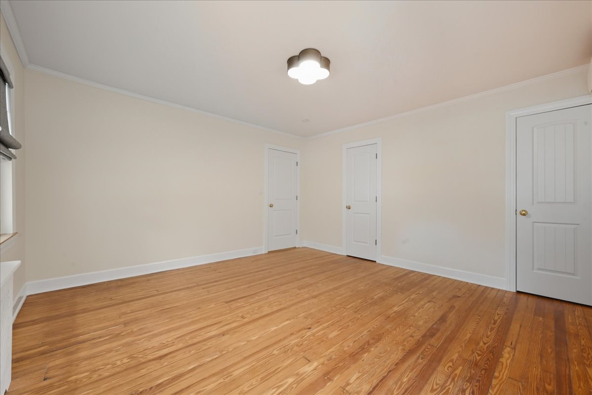 Floral Park, New York, 11001, United States, 4 Bedrooms Bedrooms, ,4 BathroomsBathrooms,Residential,For Sale,1977221