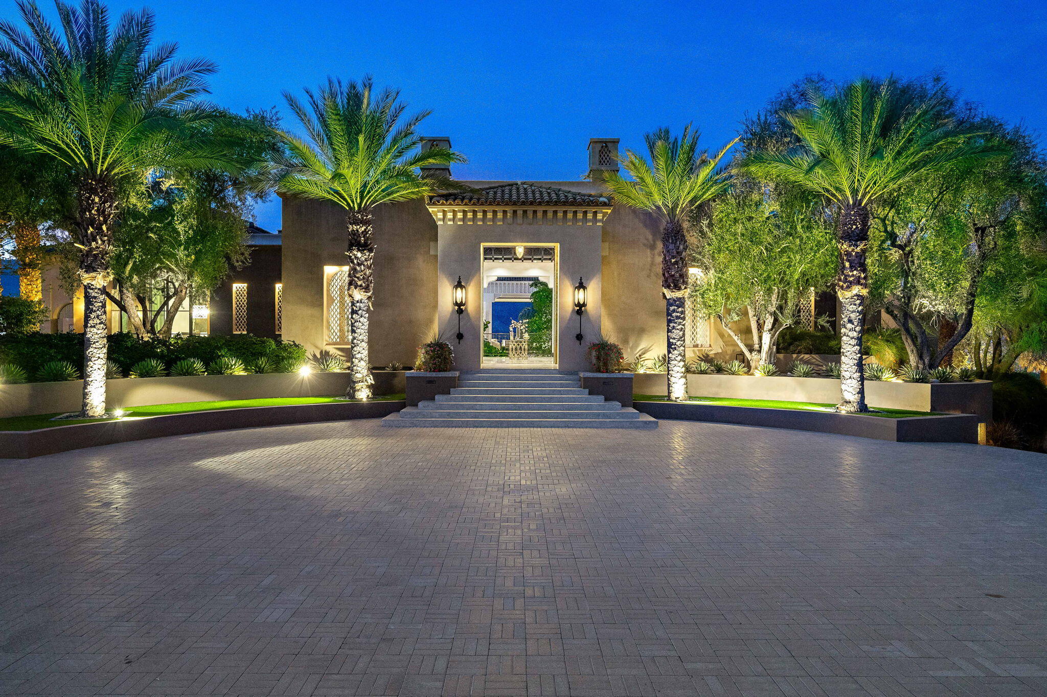 Palm Desert, California, 92260, United States, 5 Bedrooms Bedrooms, ,7 BathroomsBathrooms,Residential,For Sale,1874158