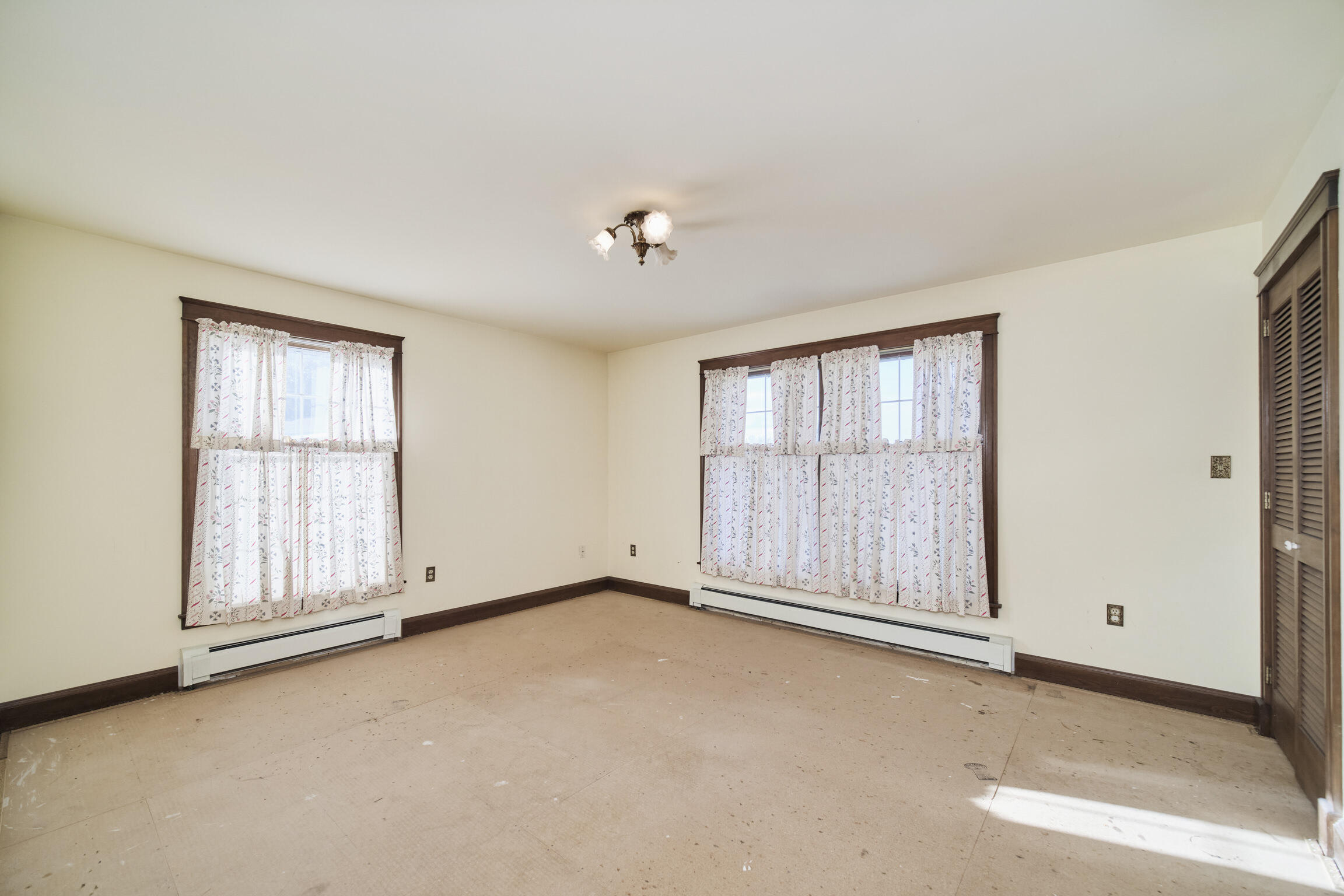 Manistee, Michigan, 49660, United States, 4 Bedrooms Bedrooms, ,3 BathroomsBathrooms,Residential,For Sale,1975705