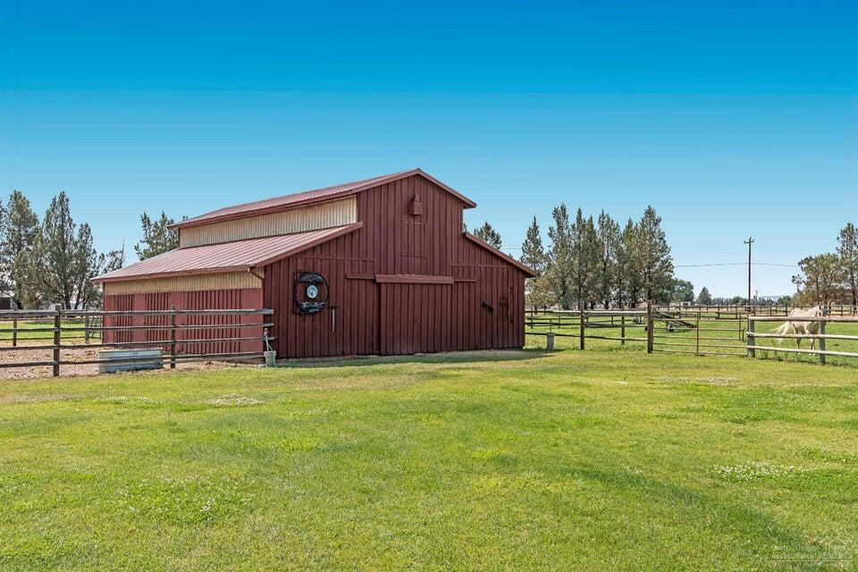 Sisters, Oregon, 97759, United States, 3 Bedrooms Bedrooms, ,3 BathroomsBathrooms,Residential,For Sale,1917351