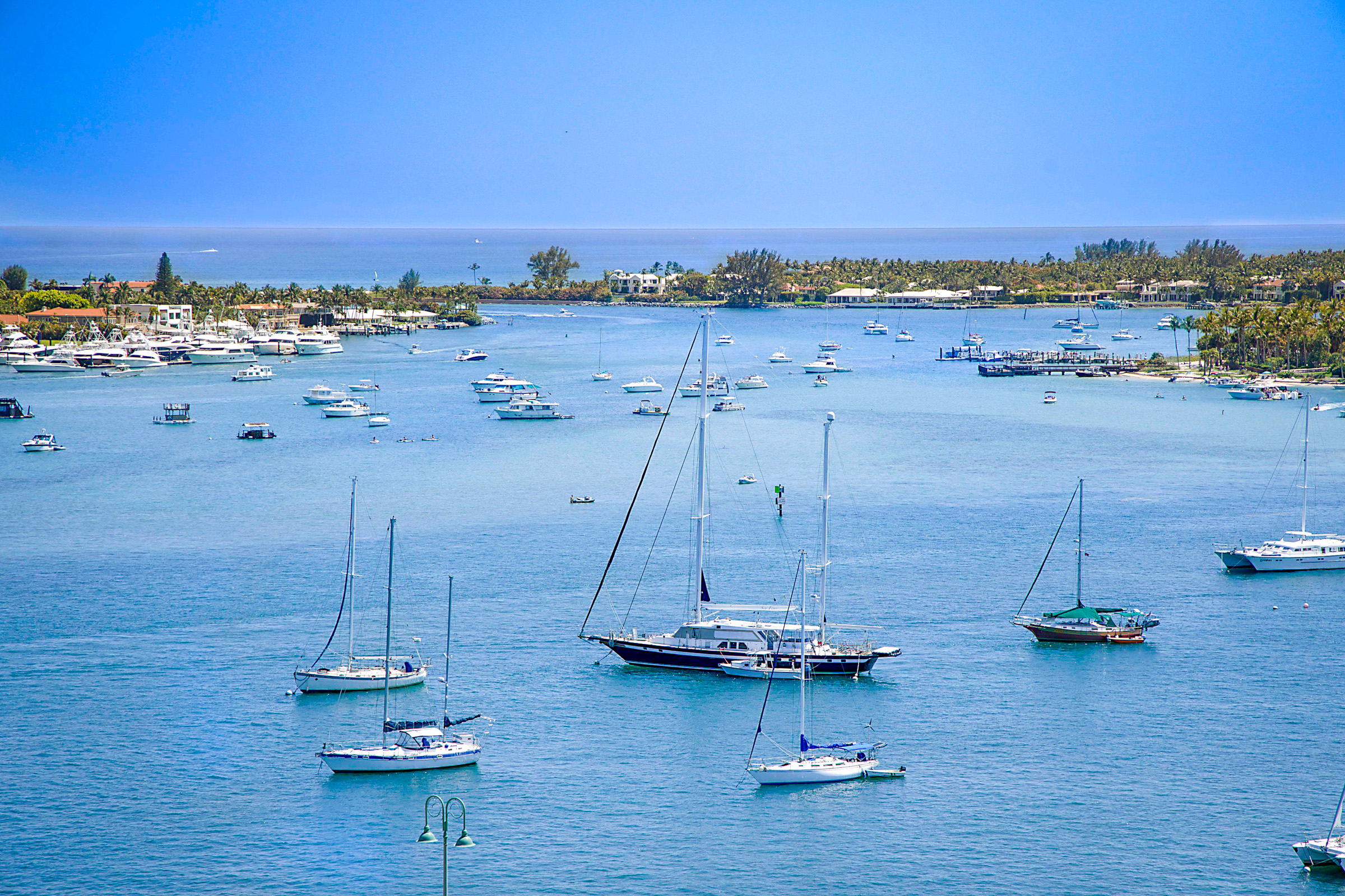  2640 Lake Shore Drive, Riviera Beach, FL, 33404 - 物件實景