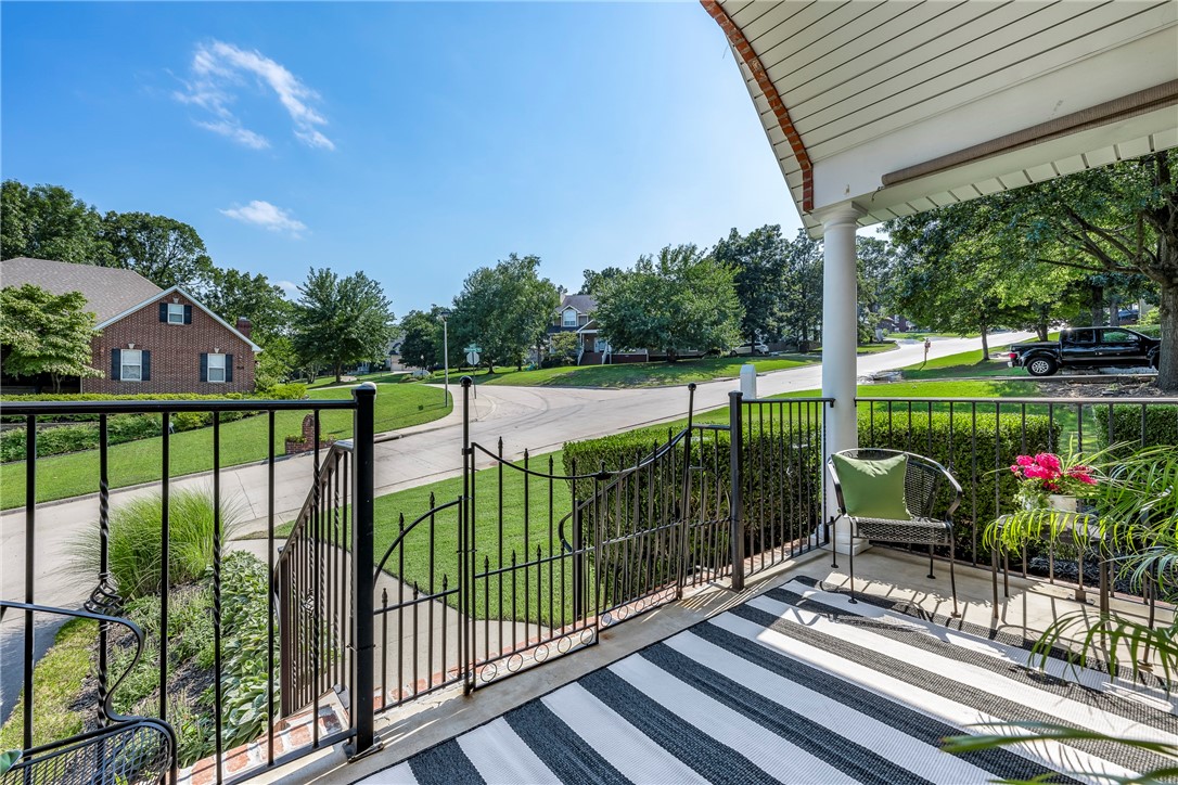 2370 E Meandering Way, Fayetteville, Arkansas, 72701, United States, 4 Bedrooms Bedrooms, ,5 BathroomsBathrooms,Residential,For Sale,2370 E Meandering Way,1618973
