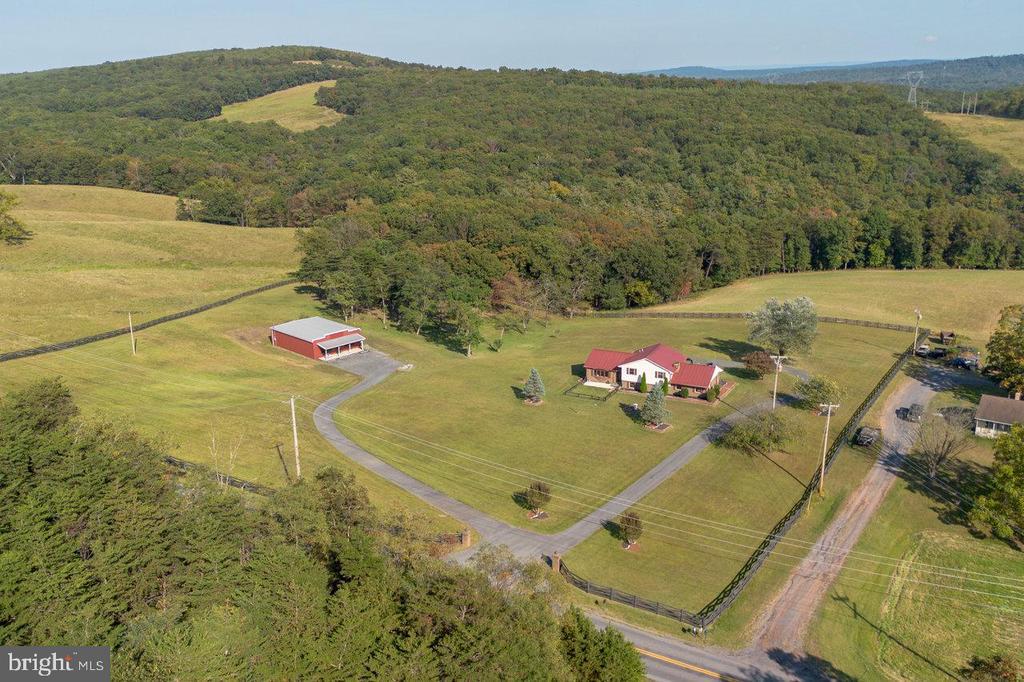 Gore, Virginia, 22637, United States, 4 Bedrooms Bedrooms, ,3 BathroomsBathrooms,Residential,For Sale,1949444