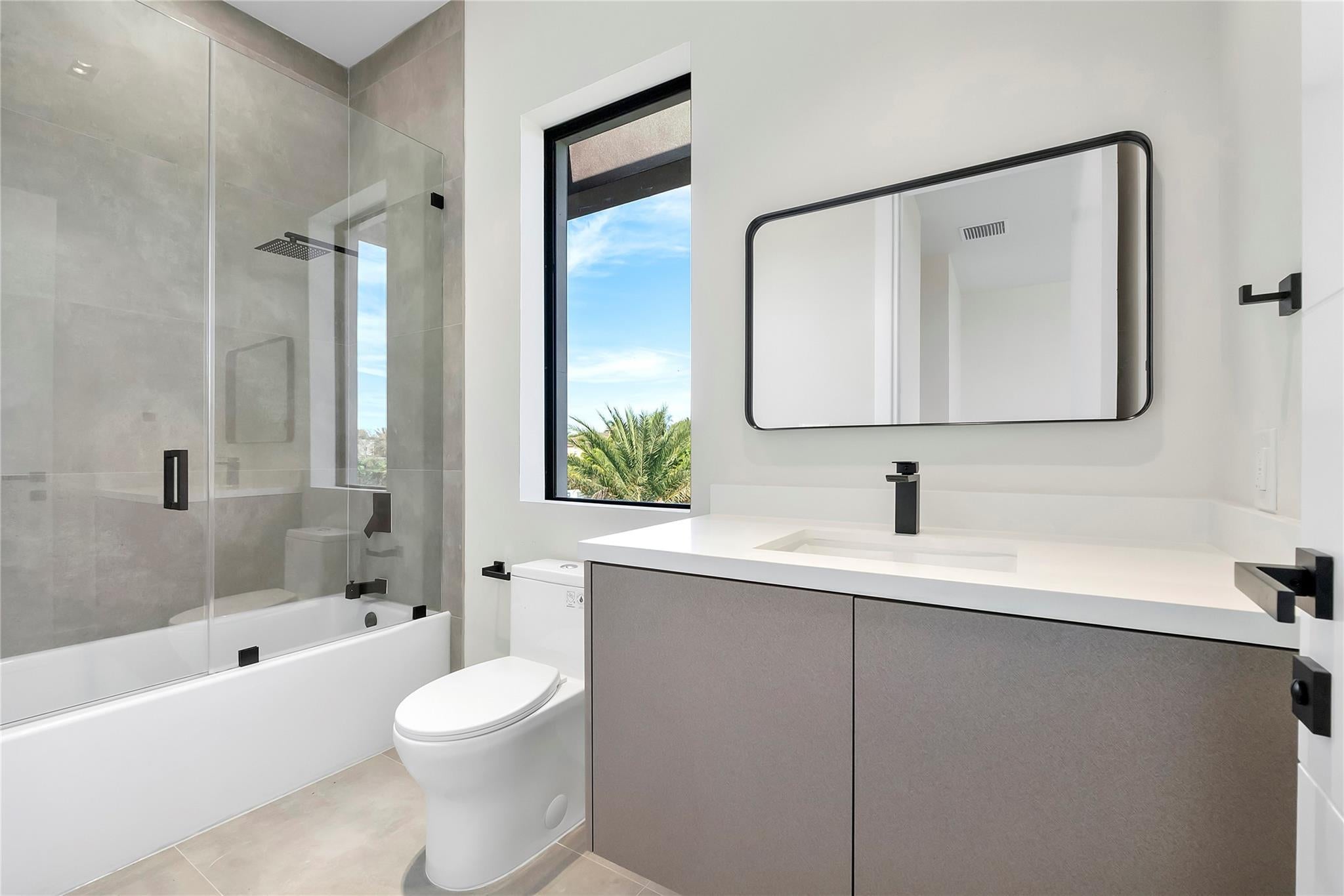 Plantation, Florida, 33323, United States, 6 Bedrooms Bedrooms, ,8 BathroomsBathrooms,Residential,For Sale,1984384