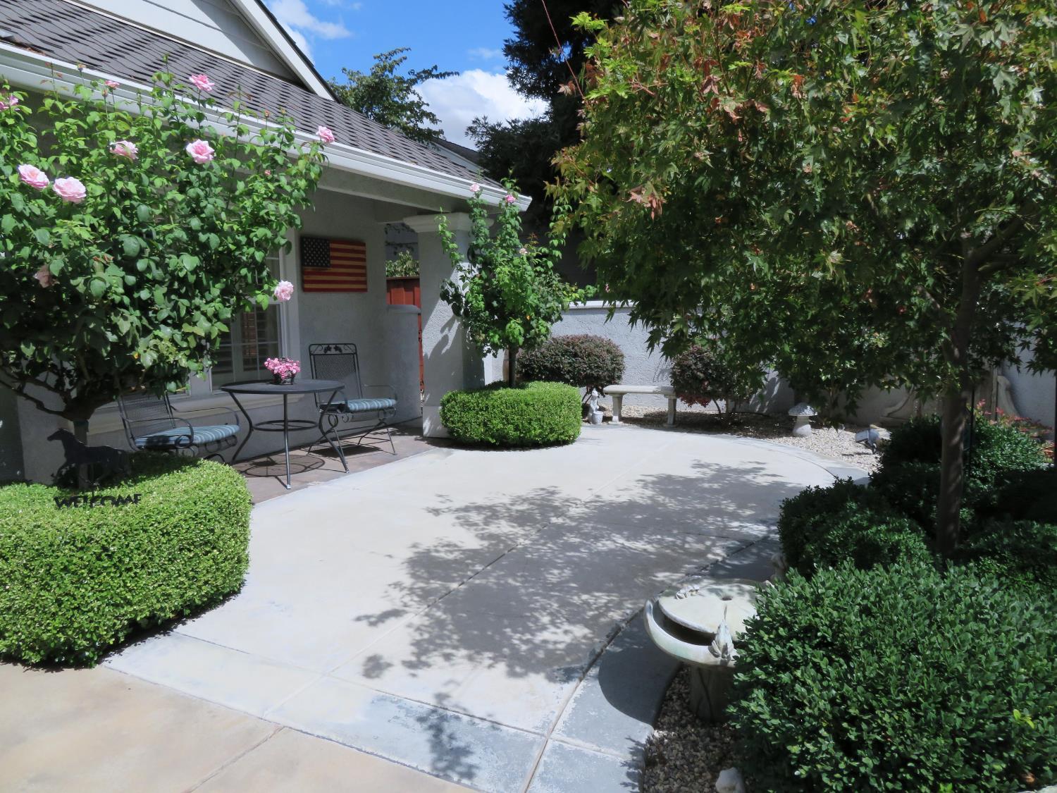 Oakdale, California, 95361, United States, 3 Bedrooms Bedrooms, ,2 BathroomsBathrooms,Residential,For Sale,1942703
