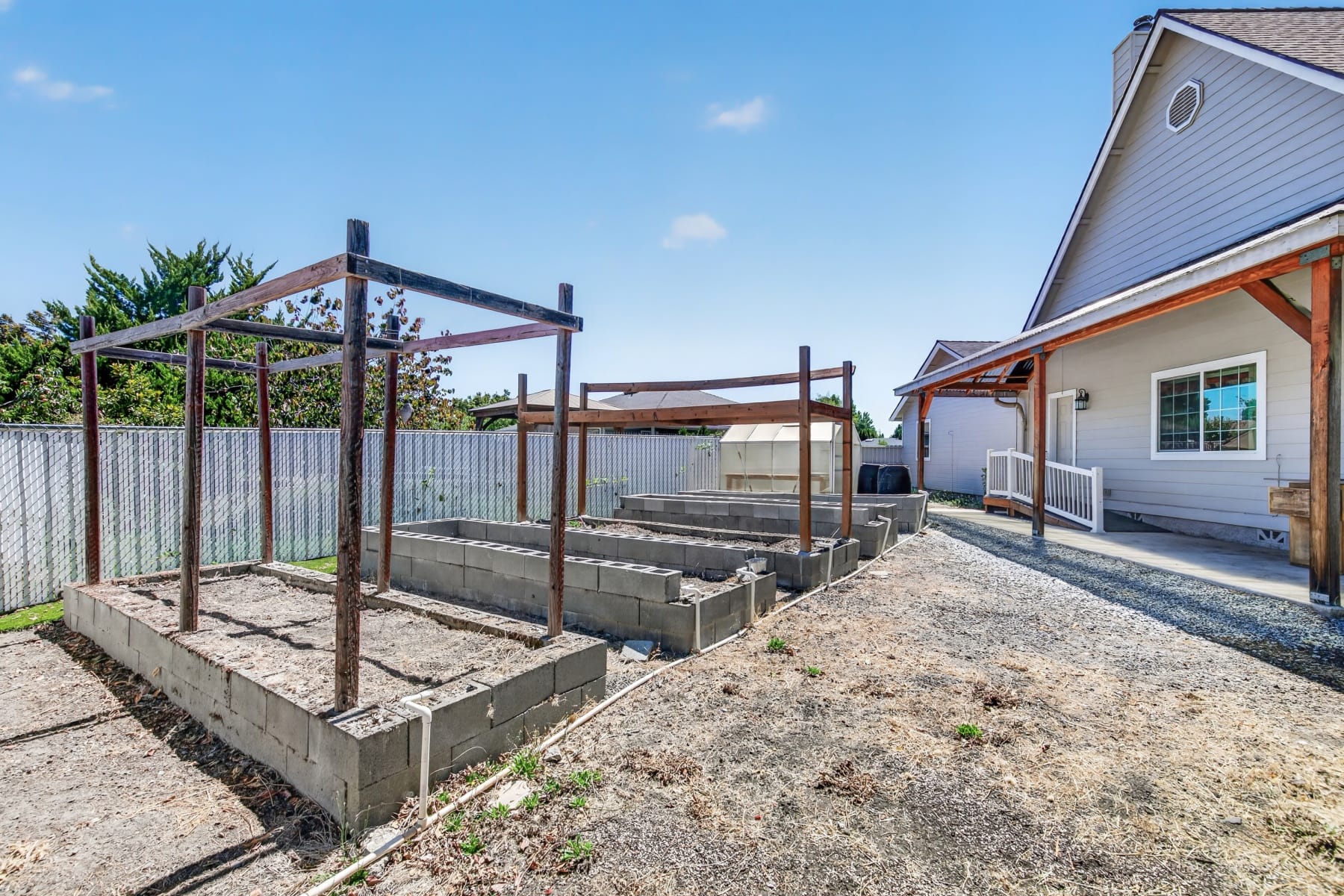 182 Justin Court Central Point, OR 97502 - 物件實景