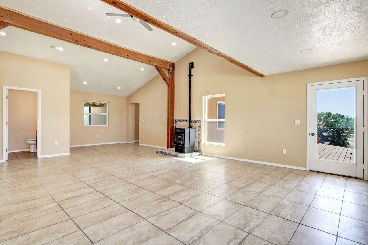 Edgewood, New Mexico, 87015, United States, 4 Bedrooms Bedrooms, ,2 BathroomsBathrooms,Residential,For Sale,1868878