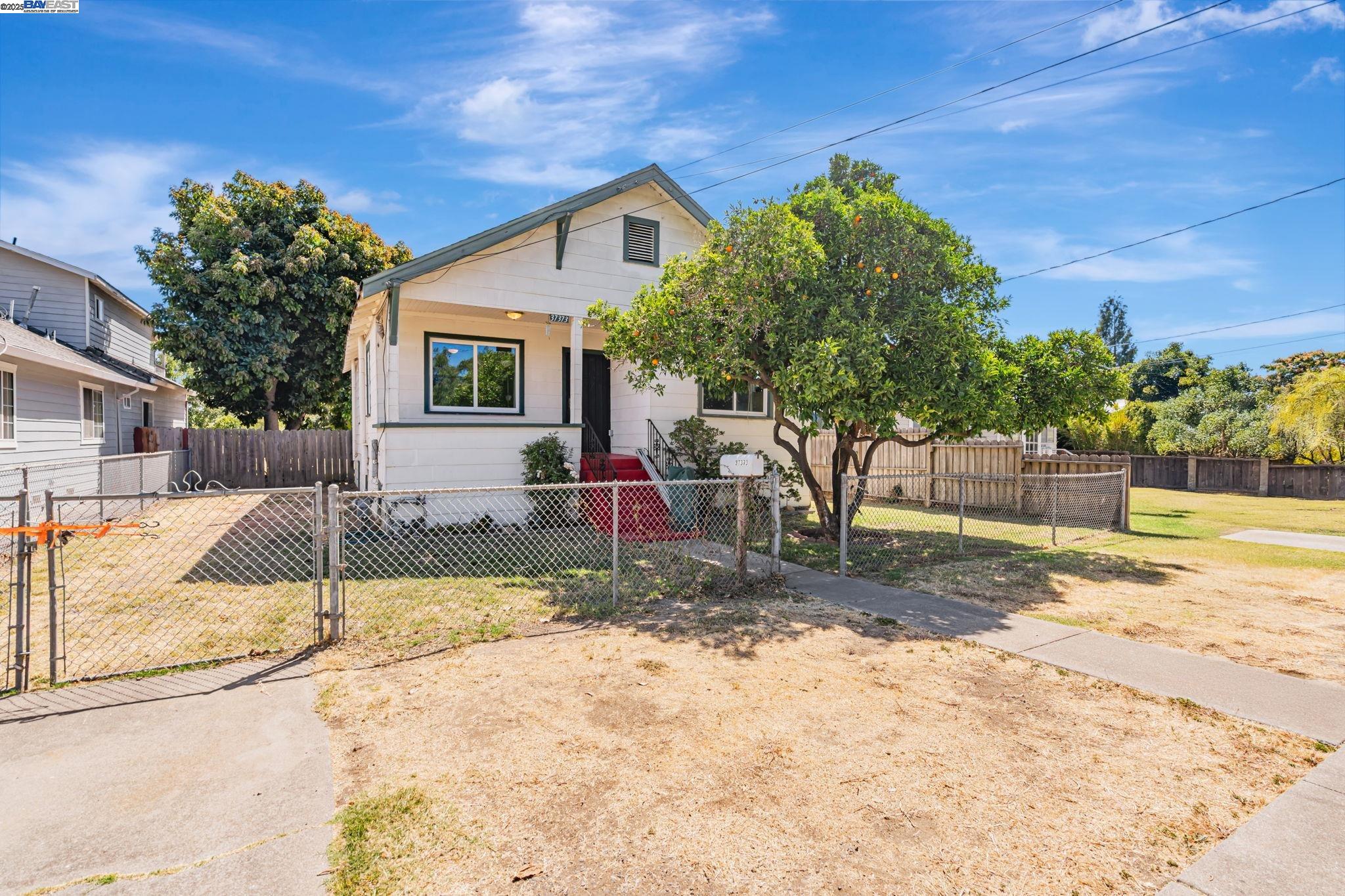 Fremont, California, 94536, United States, 3 Bedrooms Bedrooms, ,1 BathroomBathrooms,Residential,For Sale,1911094