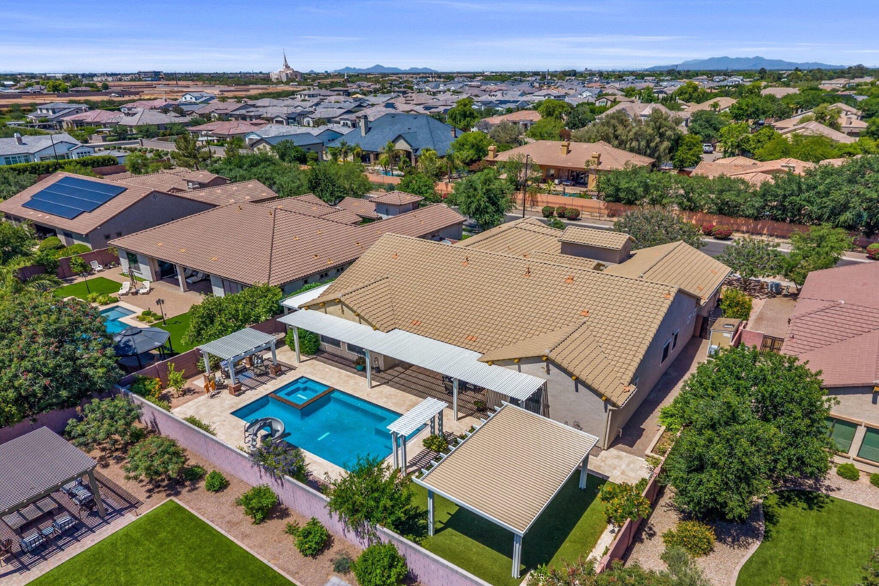  2845 E Red Oak Court  Gilbert, AZ - 物件實景