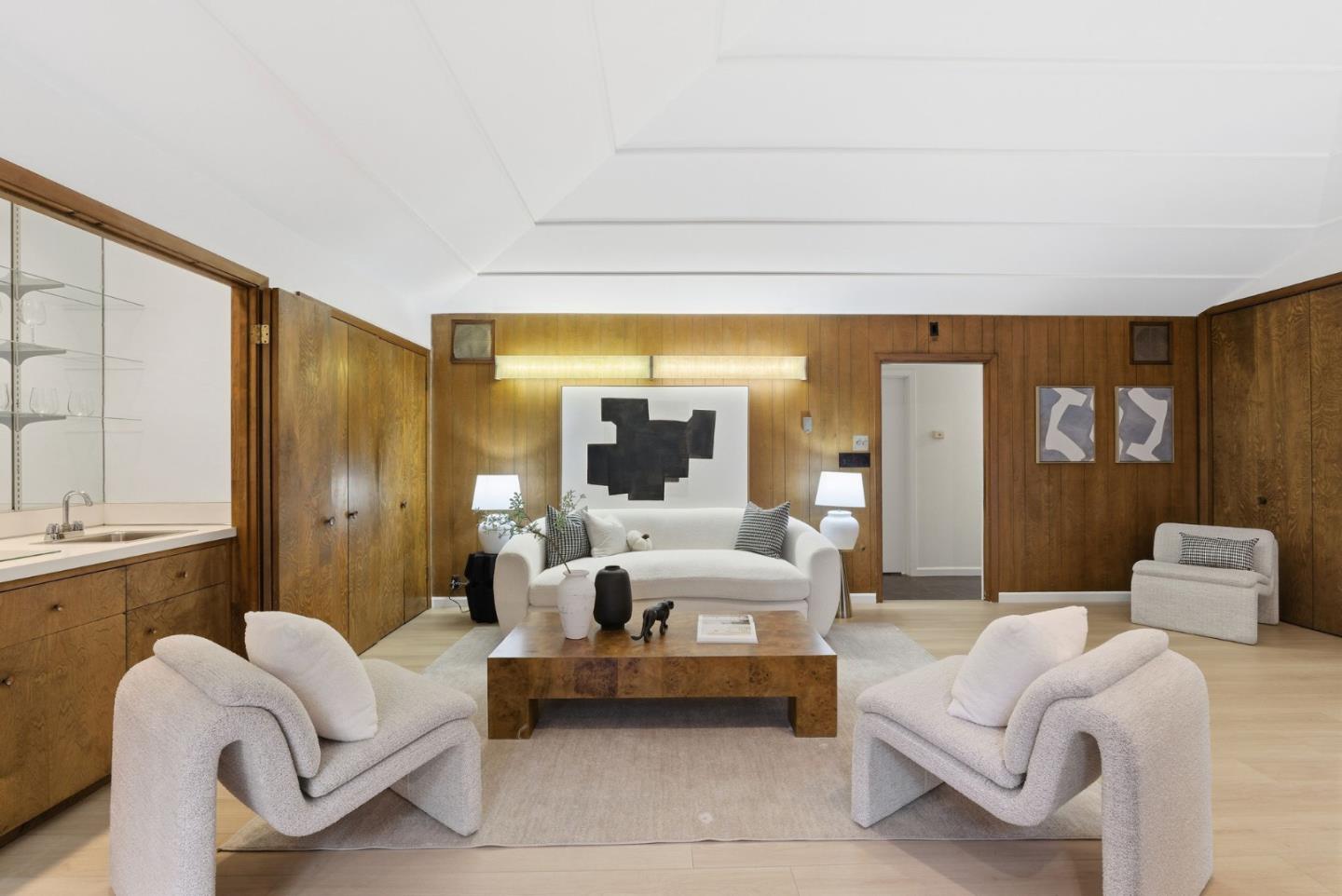 Millbrae, California, 94030, United States, 4 Bedrooms Bedrooms, ,3 BathroomsBathrooms,Residential,For Sale,1989349