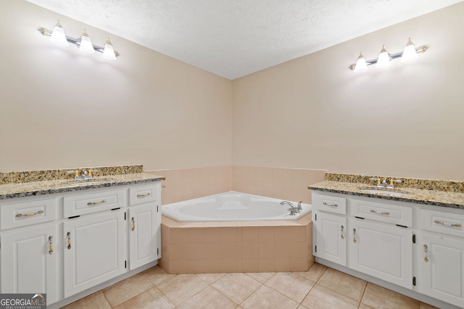 Canton, Georgia, 30114, United States, 4 Bedrooms Bedrooms, ,4 BathroomsBathrooms,Residential,For Sale,1860332