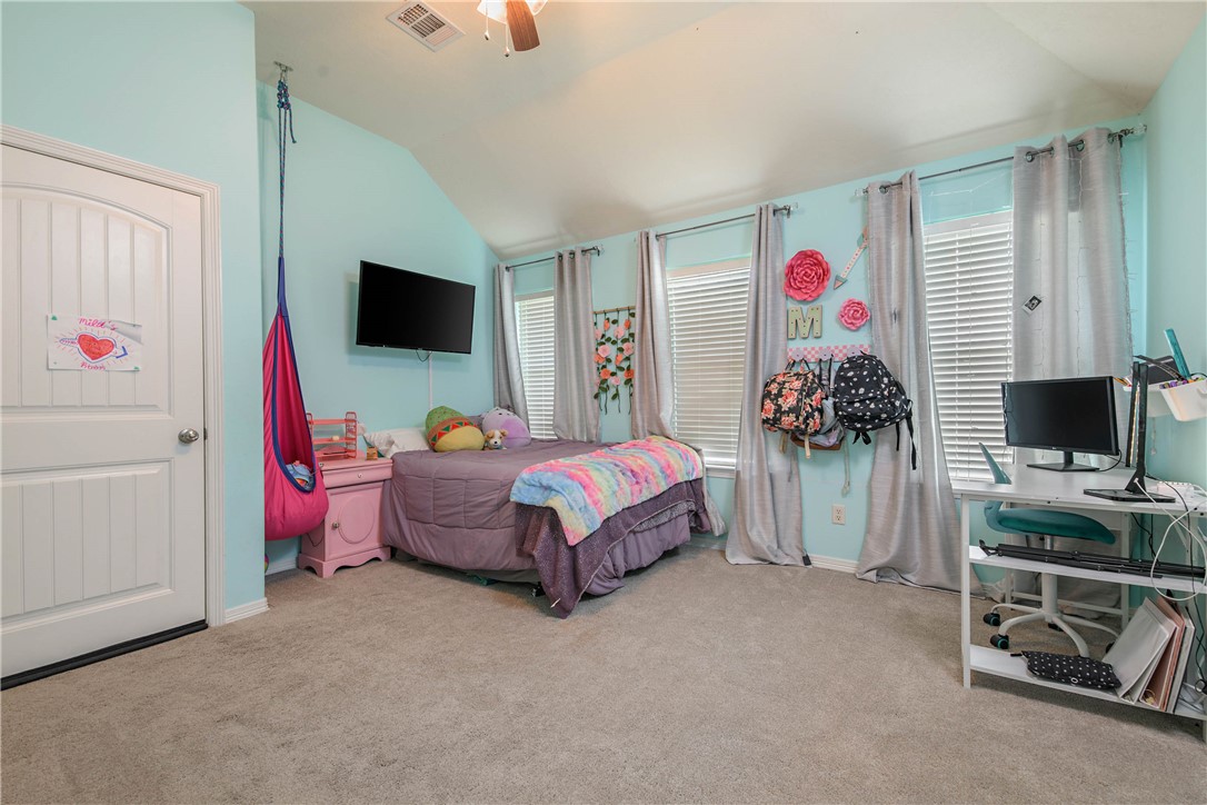 College Station, Texas, 77845, United States, 5 Bedrooms Bedrooms, ,4 BathroomsBathrooms,Residential,For Sale,1979920