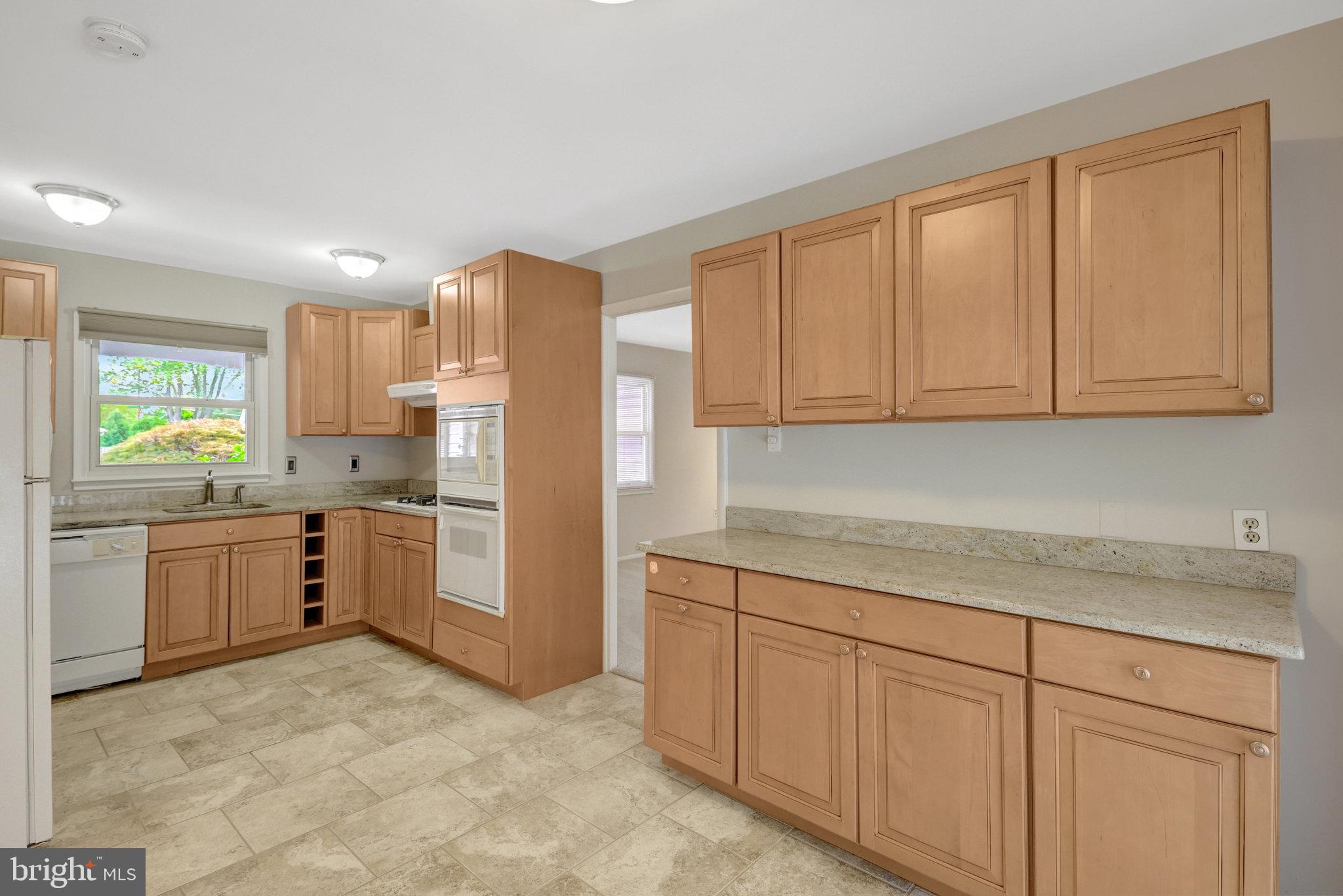 Fairfax, Virginia, 22033, United States, 4 Bedrooms Bedrooms, ,2 BathroomsBathrooms,Residential,For Sale,1927804