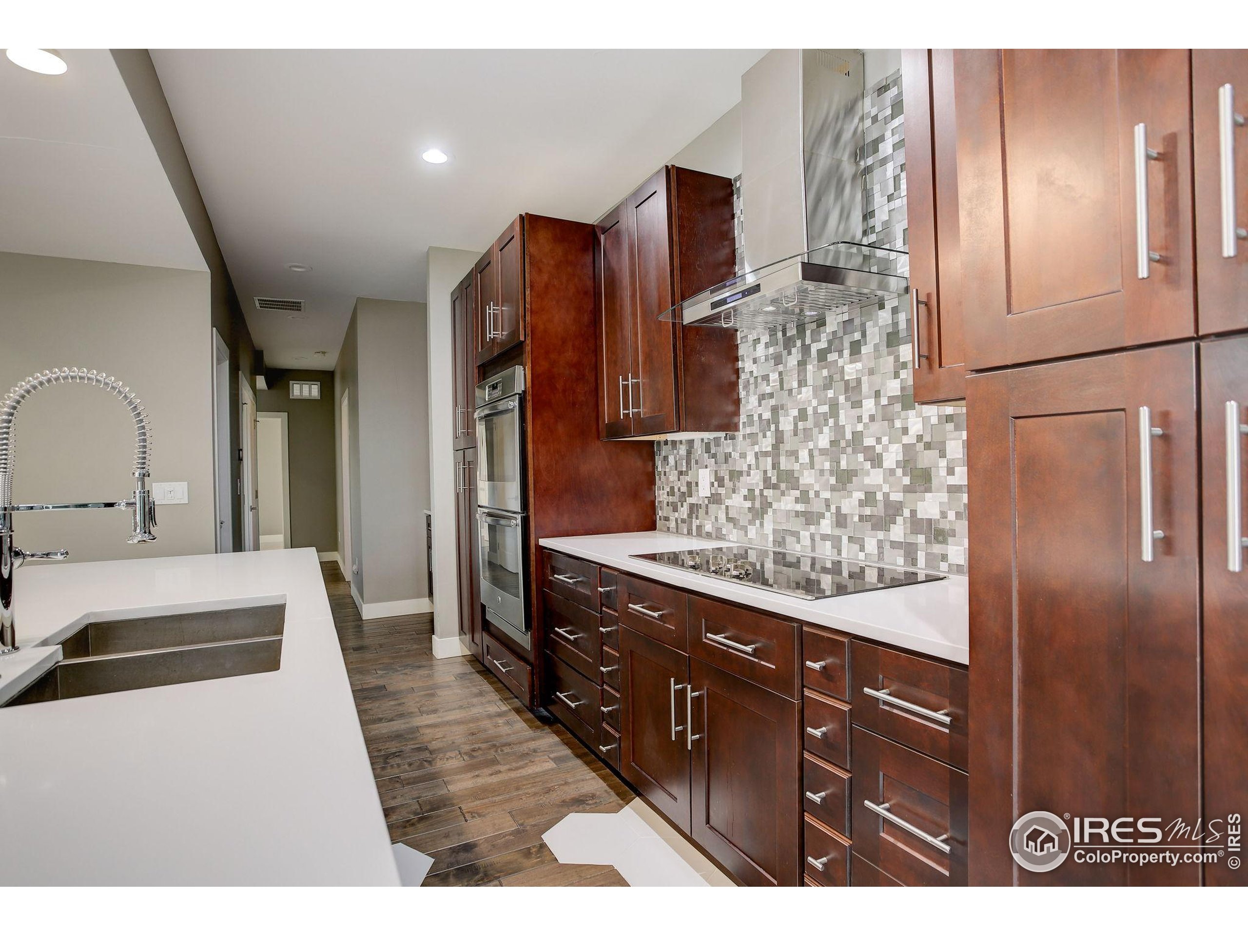 Denver, Colorado, 80210, United States, 4 Bedrooms Bedrooms, ,2 BathroomsBathrooms,Residential,For Sale,1950739