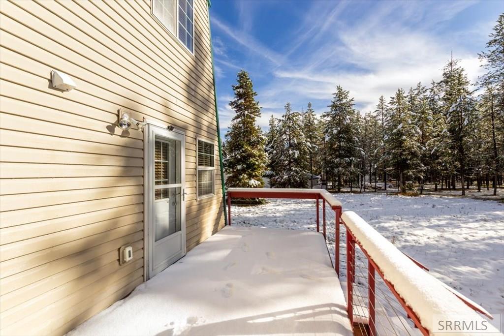 ISLAND PARK, Idaho, 83429, United States, 2 Bedrooms Bedrooms, ,2 BathroomsBathrooms,Residential,For Sale,1979028