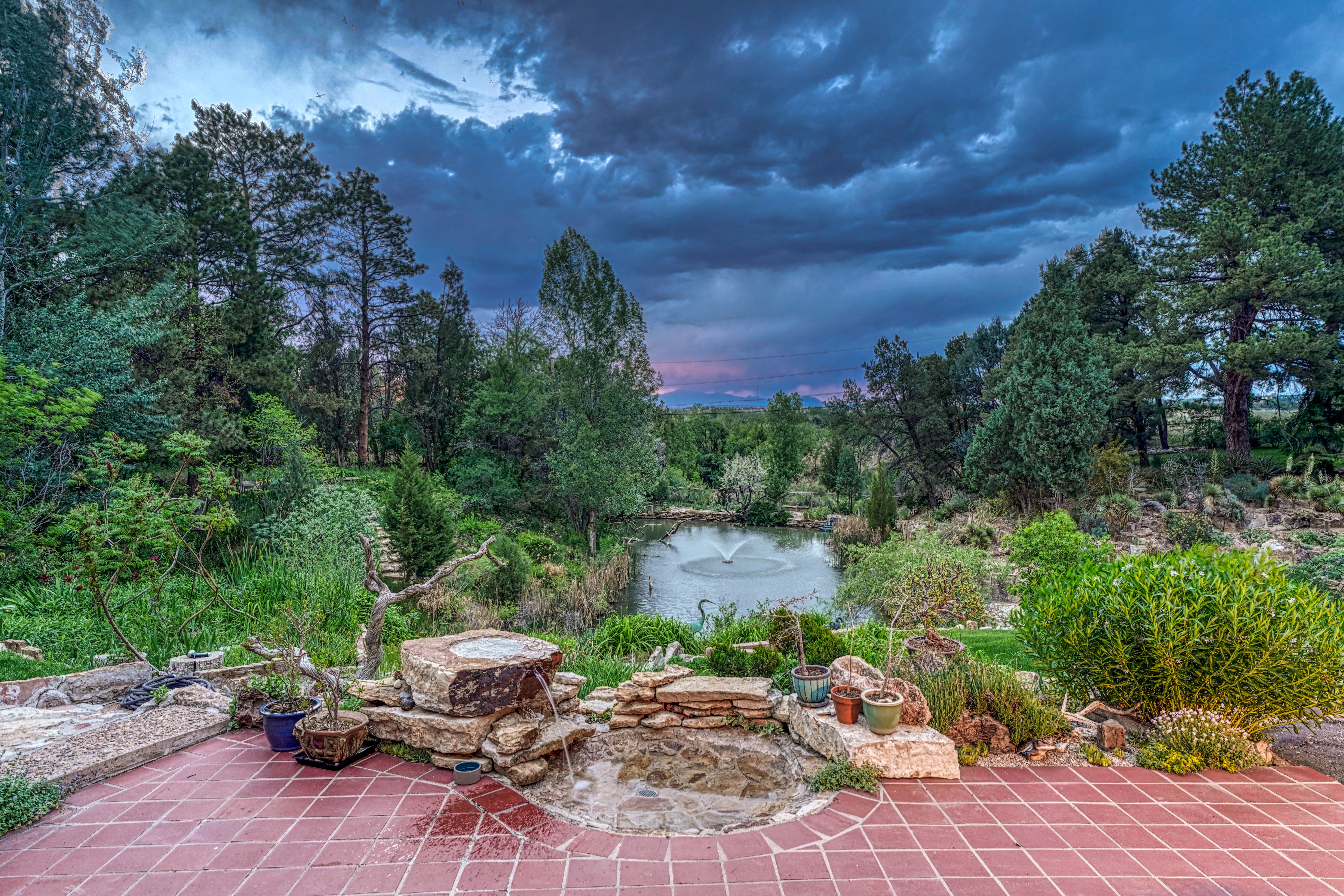  Introducing the Harold Florman House, a Rare and Authentic 1939 Pueblo Revival - 物件實景