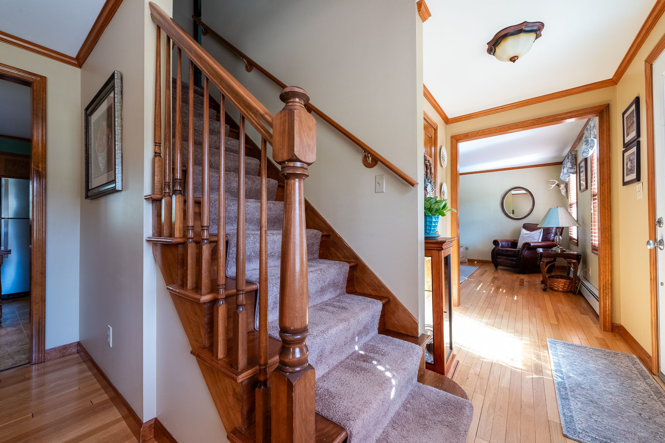  Beautifully Maintained Colonial Set on Over 2.5 Acres - 物件實景