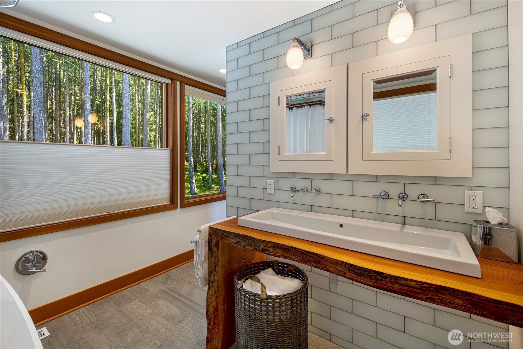 Friday Harbor, Washington, 98250, United States, 2 Bedrooms Bedrooms, ,2 BathroomsBathrooms,Residential,For Sale,1850093