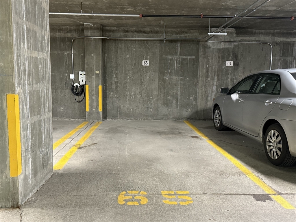 Cambridge, Massachusetts, 02139, United States, 2 Bedrooms Bedrooms, ,2 BathroomsBathrooms,Residential,For Sale,1989905