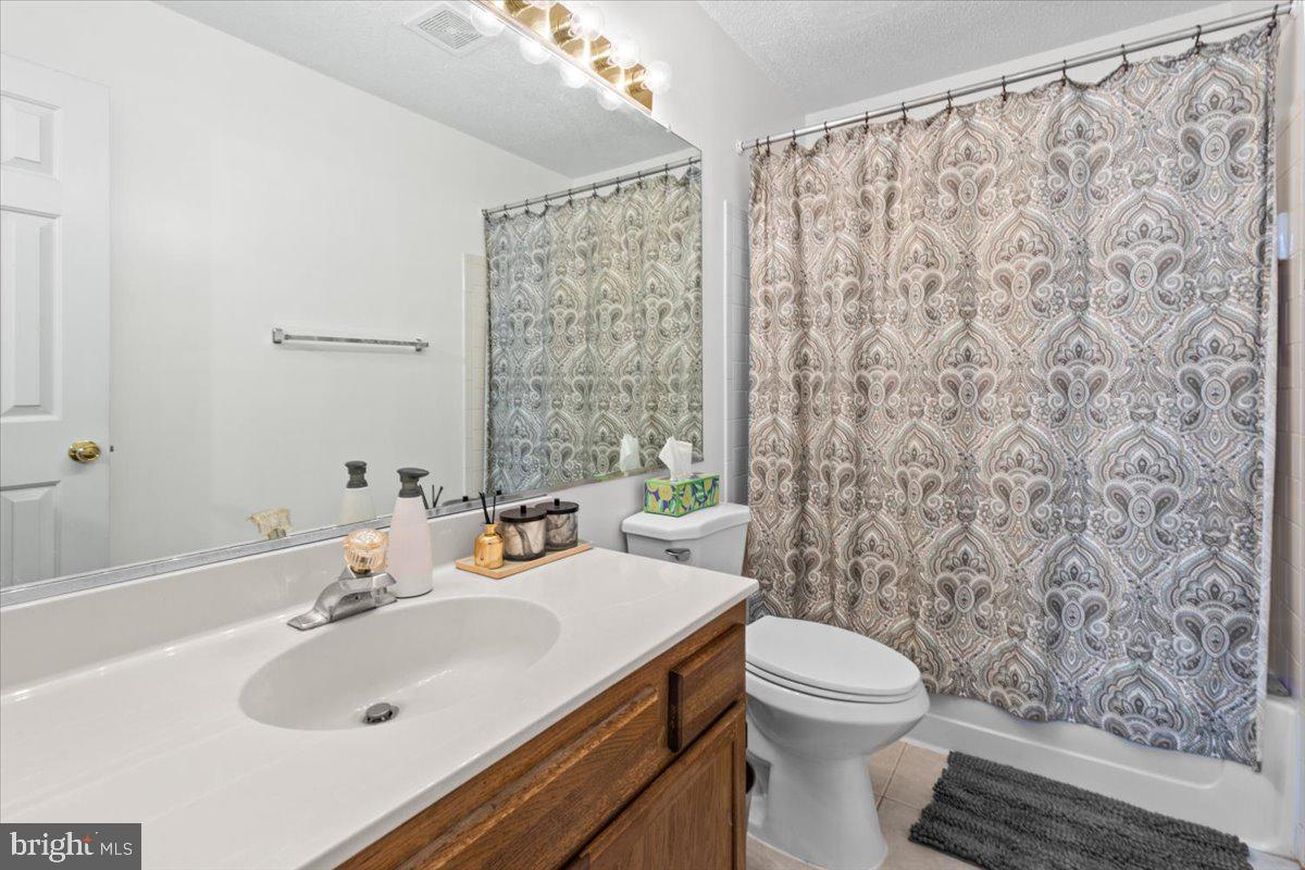 Alexandria, Virginia, 22306, United States, 3 Bedrooms Bedrooms, ,4 BathroomsBathrooms,Residential,For Sale,1984696