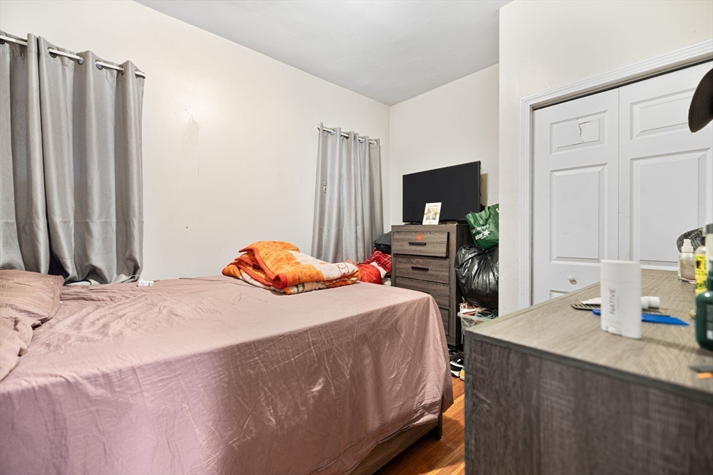 Boston, Massachusetts, 02124, United States, 11 Bedrooms Bedrooms, ,3 BathroomsBathrooms,Residential,For Sale,1980945