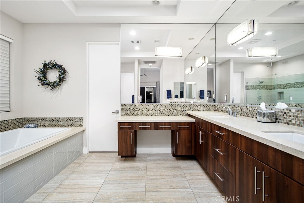 Rancho Mirage, California, 92270, United States, 4 Bedrooms Bedrooms, ,3 BathroomsBathrooms,Residential,For Sale,2010375