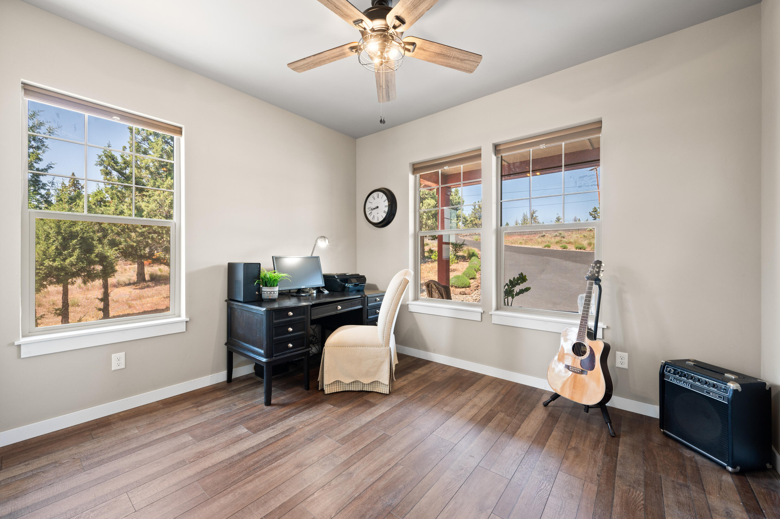 Prineville, Oregon, 97754, United States, 3 Bedrooms Bedrooms, ,2 BathroomsBathrooms,Residential,For Sale,1848132