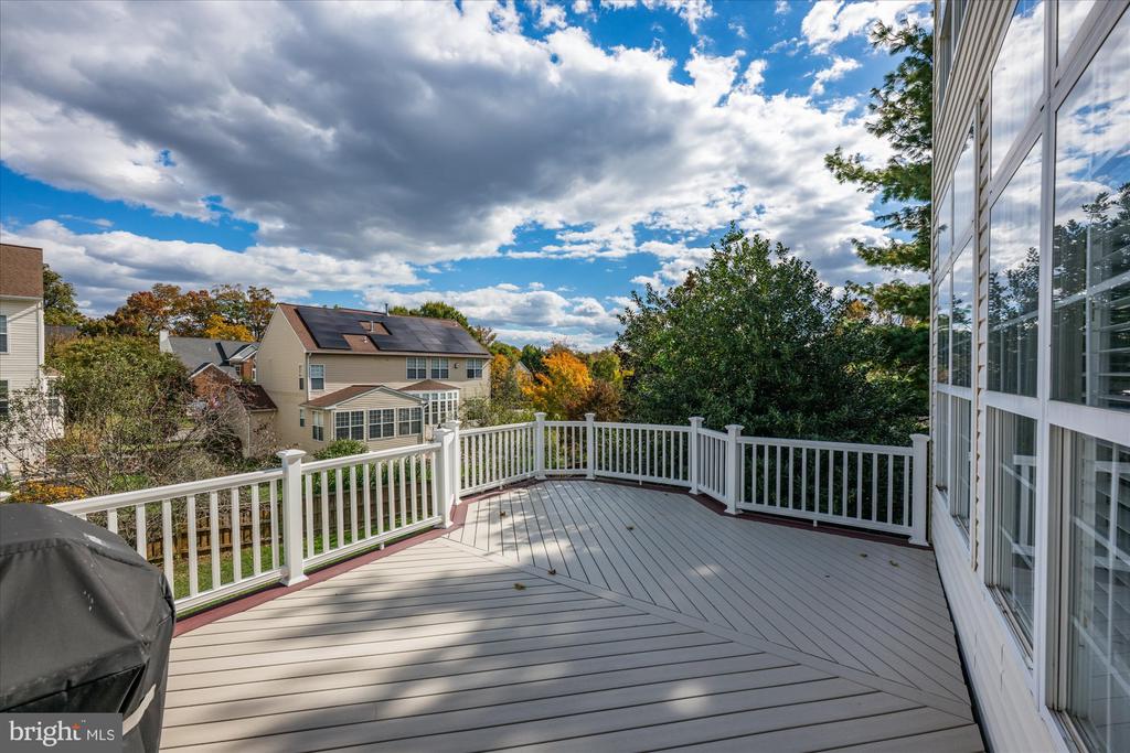 Leesburg, Virginia, 20175, United States, 5 Bedrooms Bedrooms, ,4 BathroomsBathrooms,Residential,For Sale,1987401