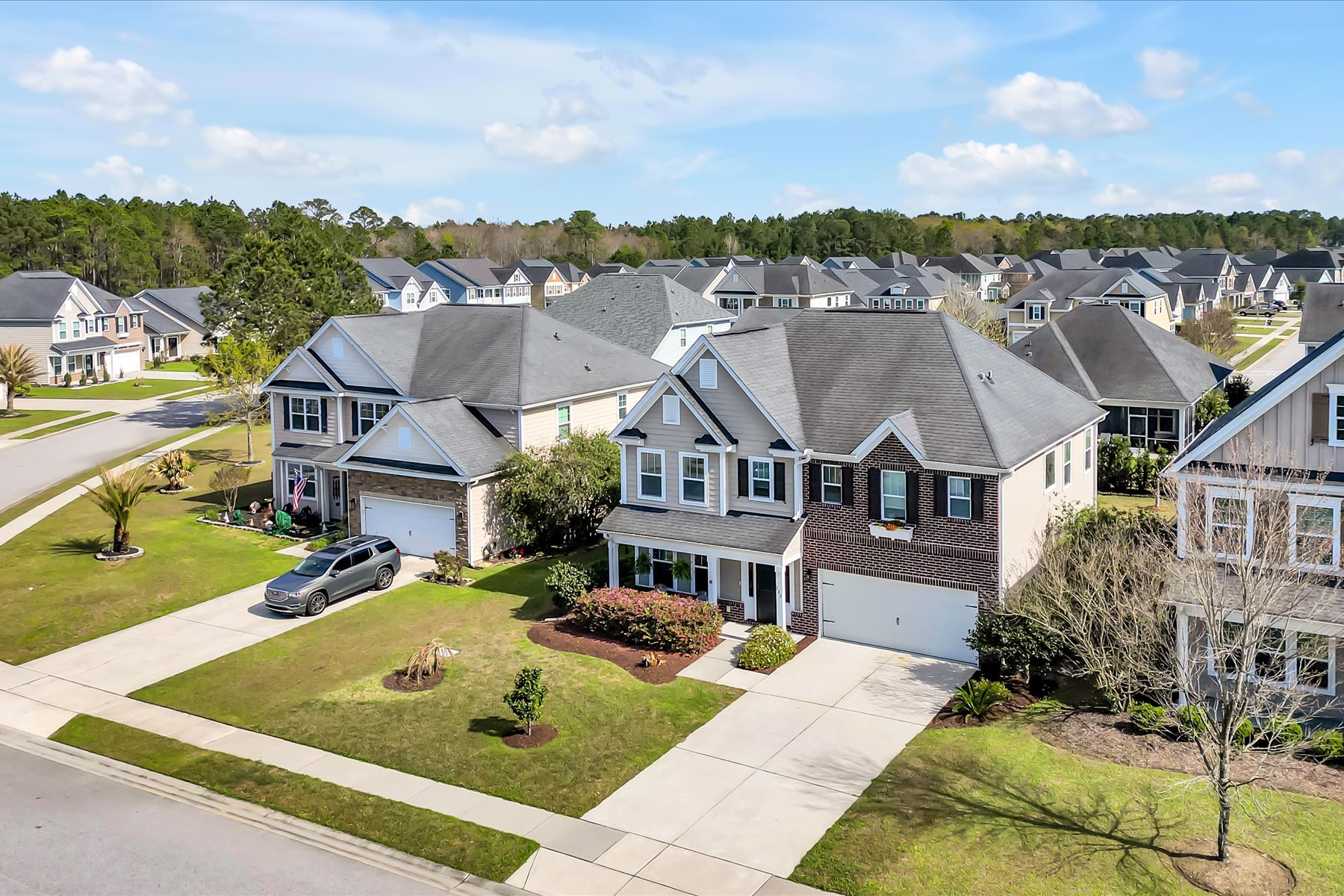  Meticulously Maintained Home in Popular Savannah Quarters Community - 物件實景