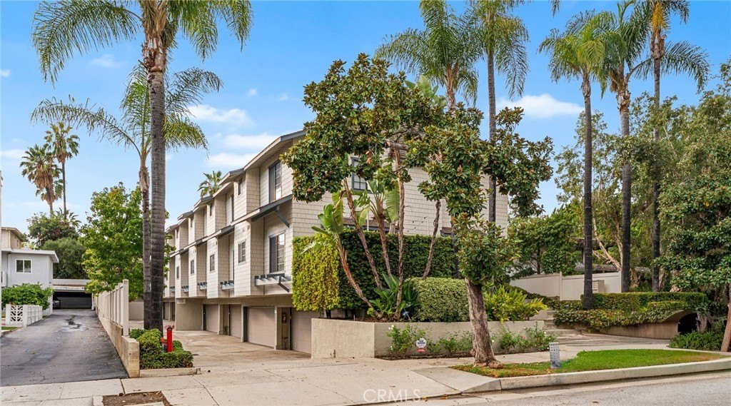 Pasadena, California, 91101, United States, 3 Bedrooms Bedrooms, ,3 BathroomsBathrooms,Residential,For Sale,1984224