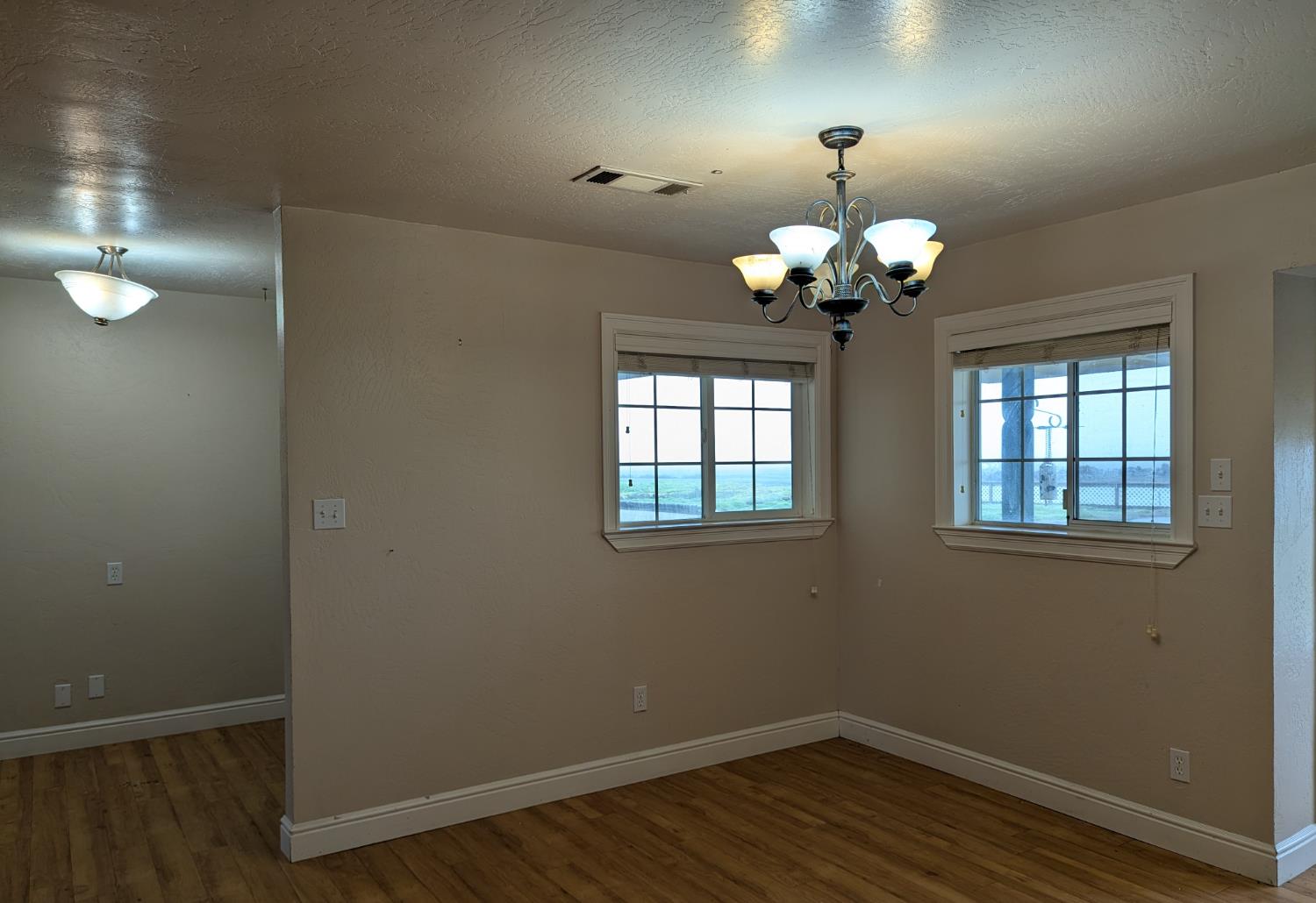 Stratford, California, 93266, United States, 4 Bedrooms Bedrooms, ,2 BathroomsBathrooms,Residential,For Sale,2012524
